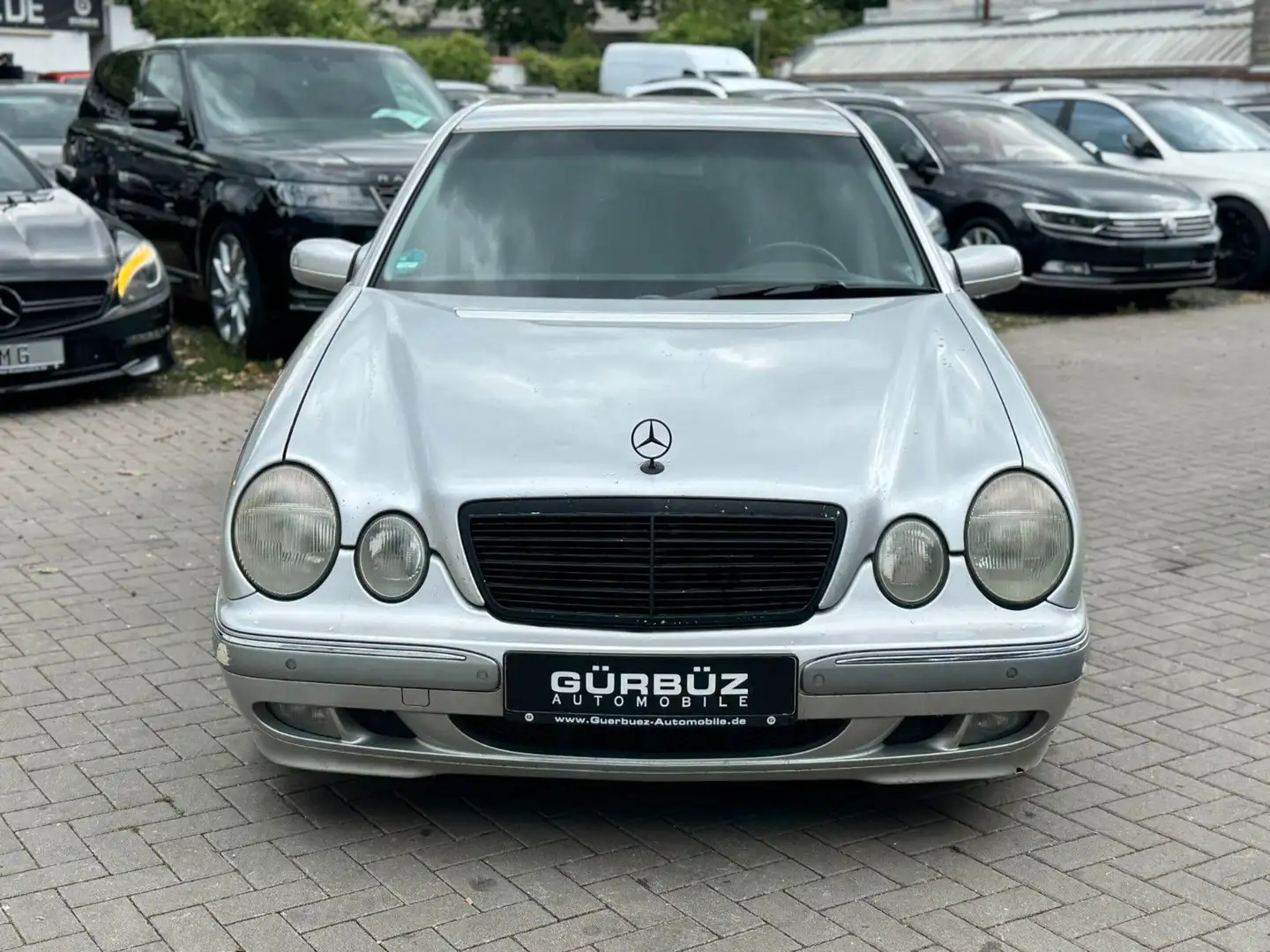 Mercedes-Benz E 270 CDI ELEGANCE Automatik*Klima Plateado - 2