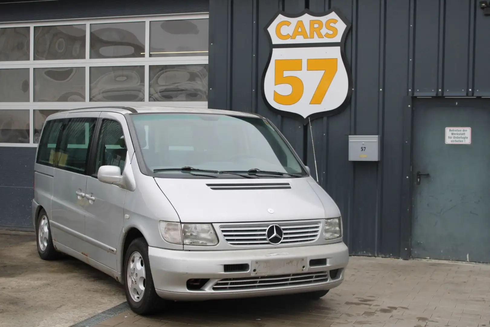 Mercedes-Benz V 220 CDI FASHION Gris - 1