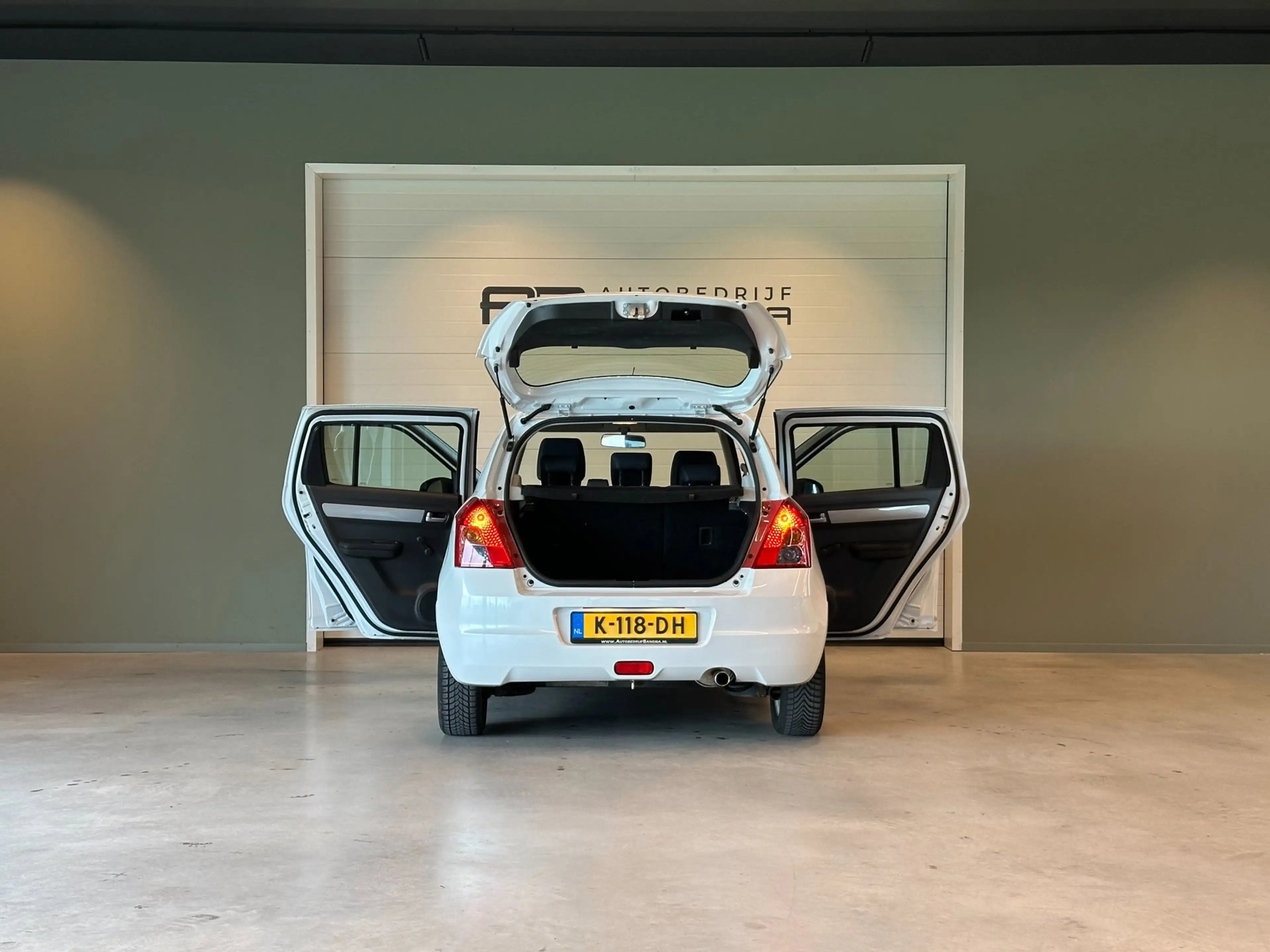 Suzuki Swift 1.3i 16v 5-DEURS LIMITED 25-uitv|AIRCO|STOELVERWAR — photo 14