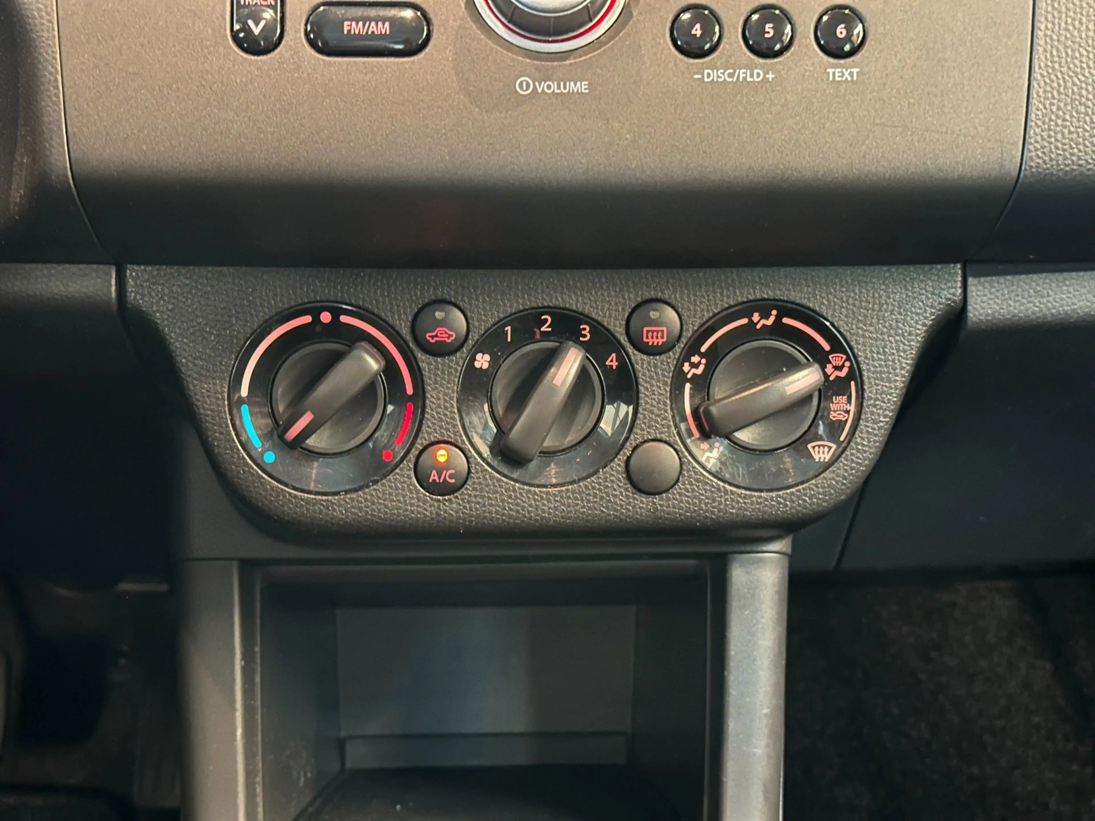 Suzuki Swift 1.3i 16v 5-DEURS LIMITED 25-uitv|AIRCO|STOELVERWAR — photo 28