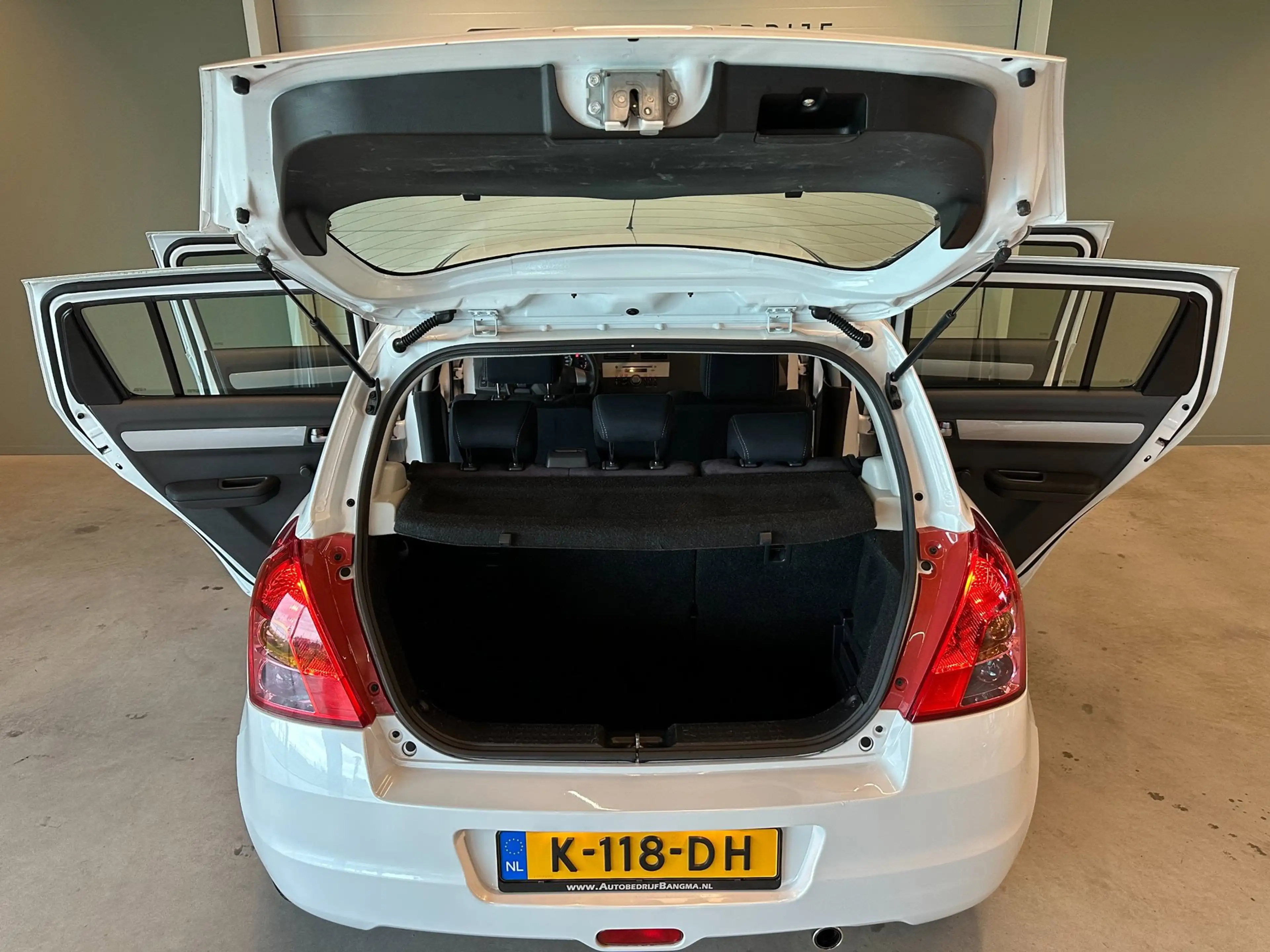 Suzuki Swift 1.3i 16v 5-DEURS LIMITED 25-uitv|AIRCO|STOELVERWAR — photo 15