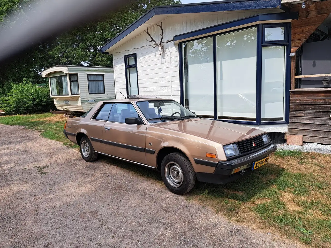 Mitsubishi Sapporo 1.6 GLX, foto 2