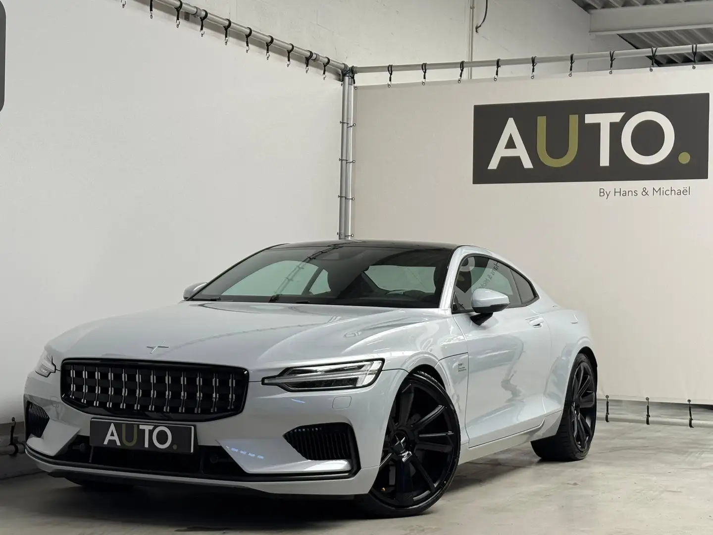 Polestar 1 Polestar 1 2.0 Turbo PHEV Launch (442 kW) Magnesium in showroomstaat - 1