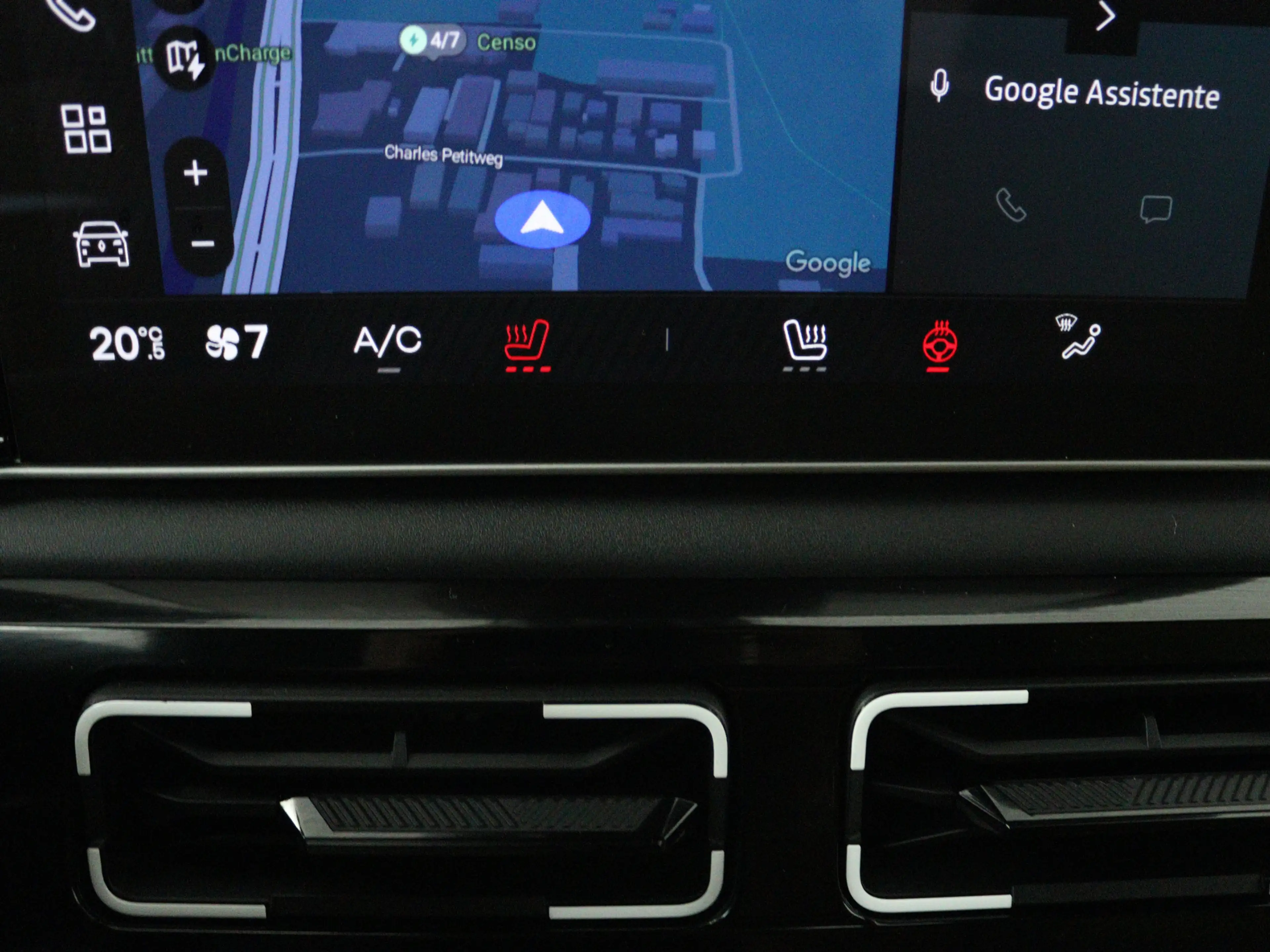 Renault R 5 comfort range iconic cinq 52 kWh | Google | Stoel — photo 6
