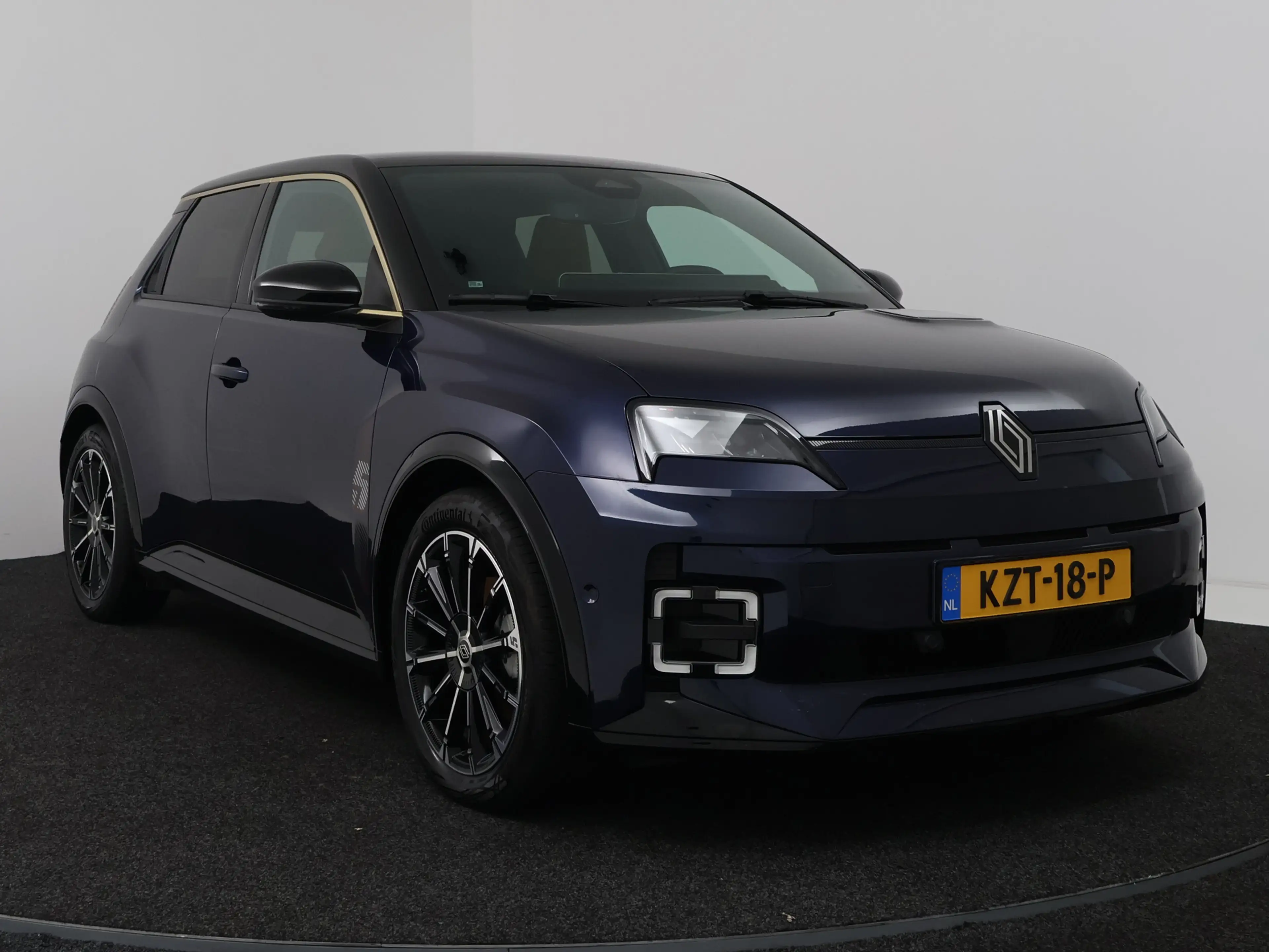Renault R 5 comfort range iconic cinq 52 kWh | Google | Stoel — photo 15