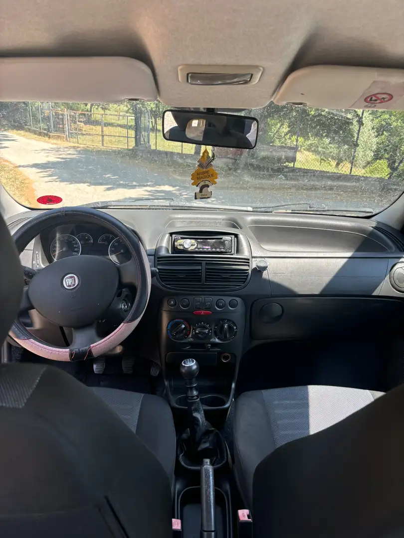 Fiat Punto 5p 1.2 Classic - 2