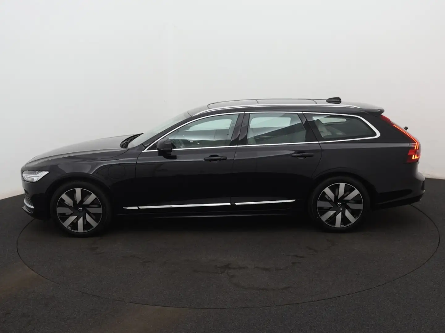 Volvo V90 2.0 T6 AWD Ultimate Bright | van 85.860 voor 72.95 Noir - 2