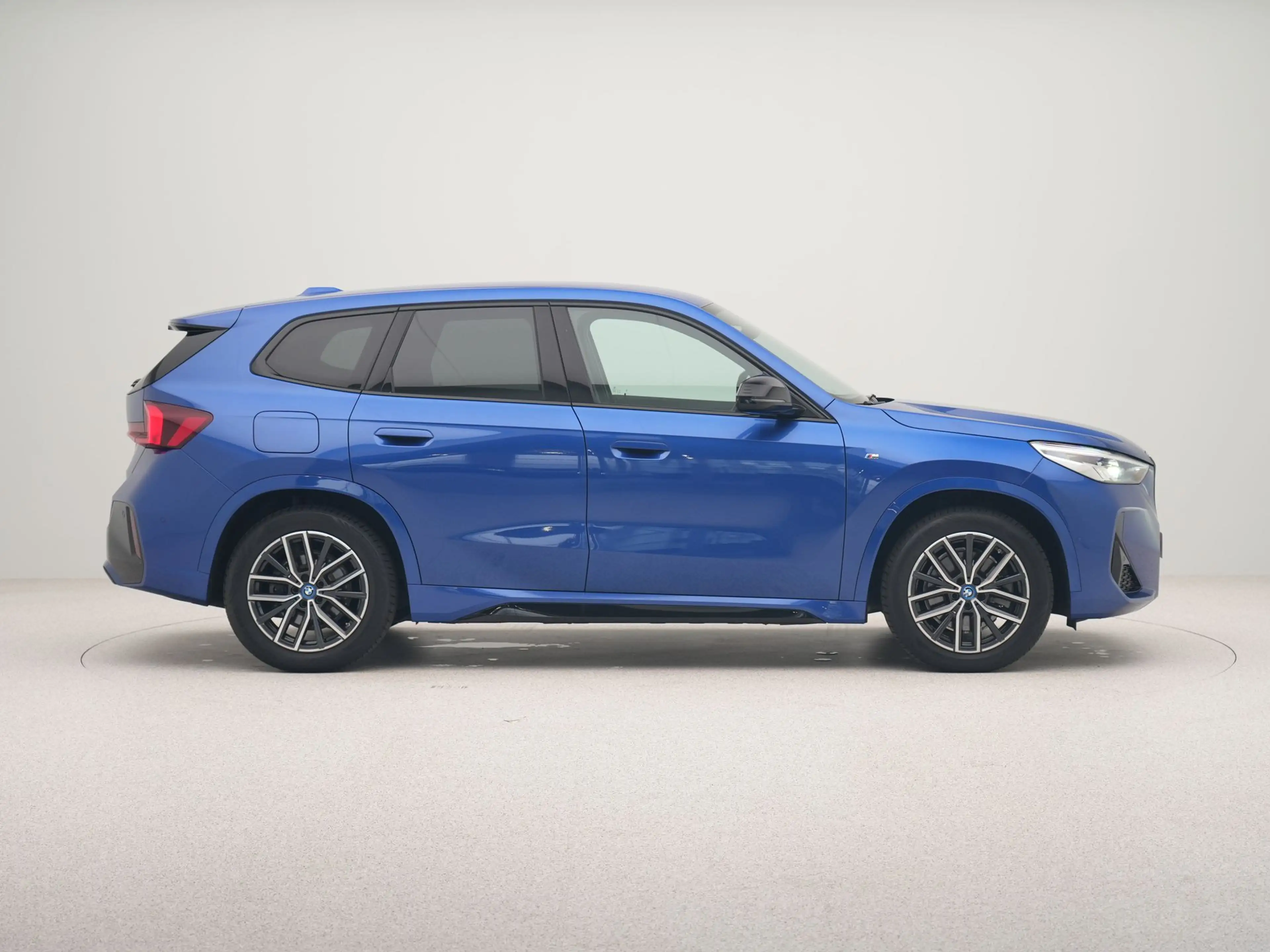 BMW iX1 xDrive30 Launch Edition 67 kWh Accu conditie 100% — photo 7