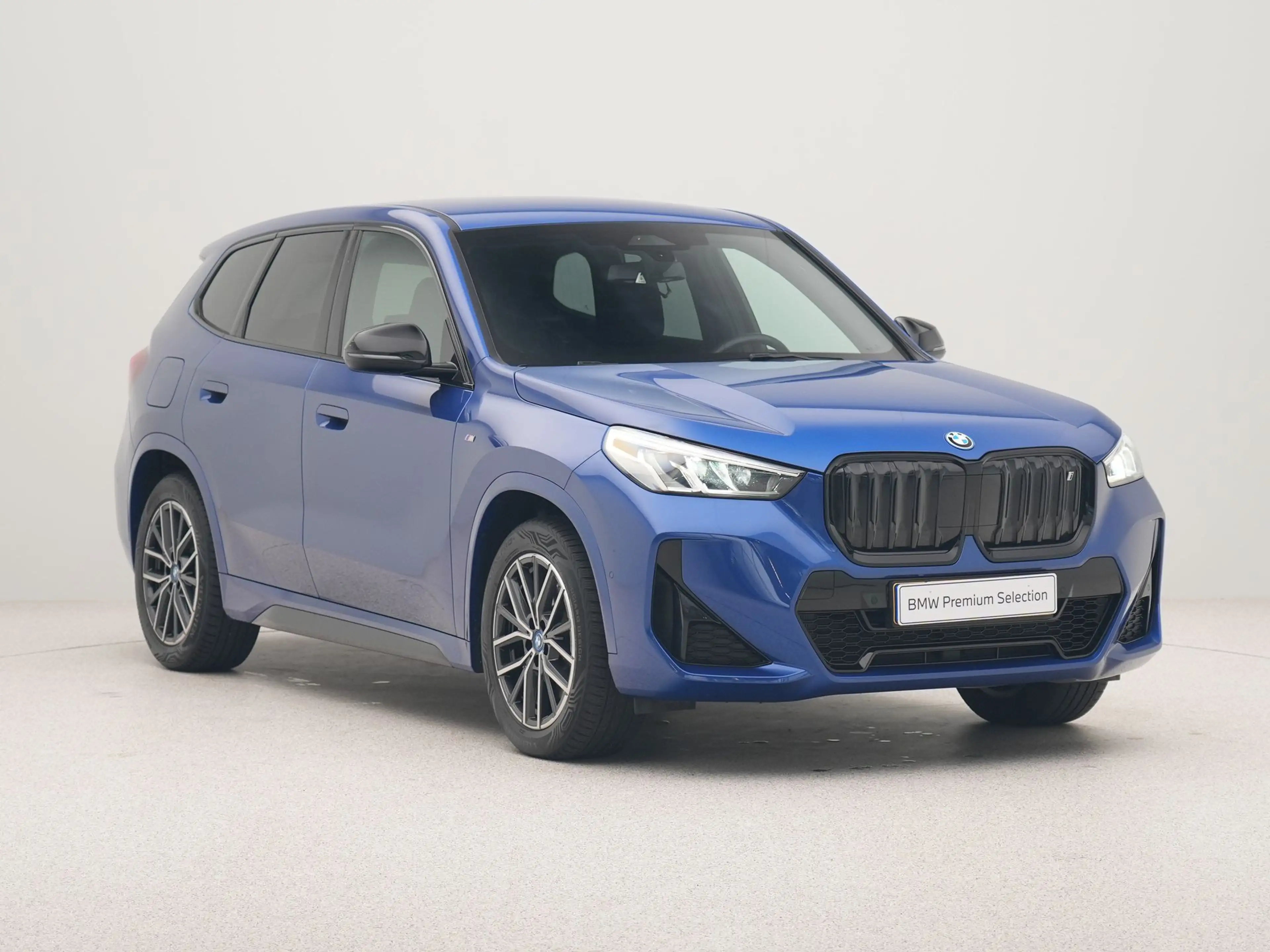 BMW iX1 xDrive30 Launch Edition 67 kWh Accu conditie 100% — photo 6