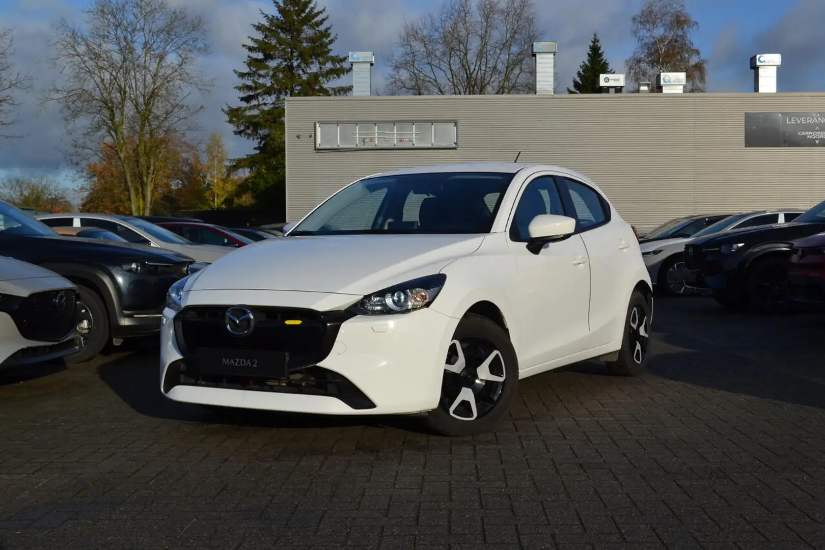 Mazda 2 Center-Line + Camera + Navi - Garantie 10/2029 Wit - 1