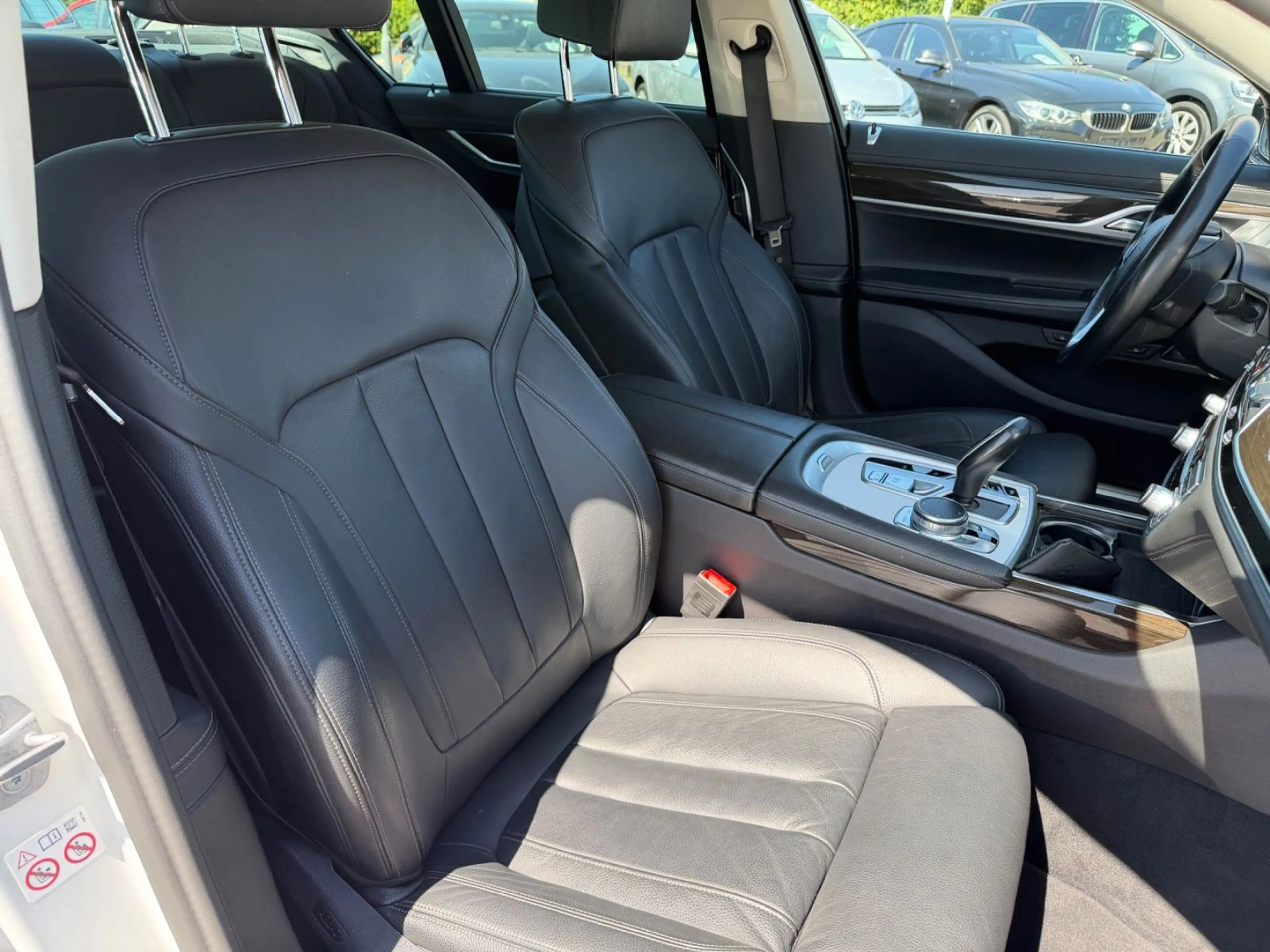 BMW 730 d xDrive Head Soft Navi Prof. Leder LED Keyle — photo 11