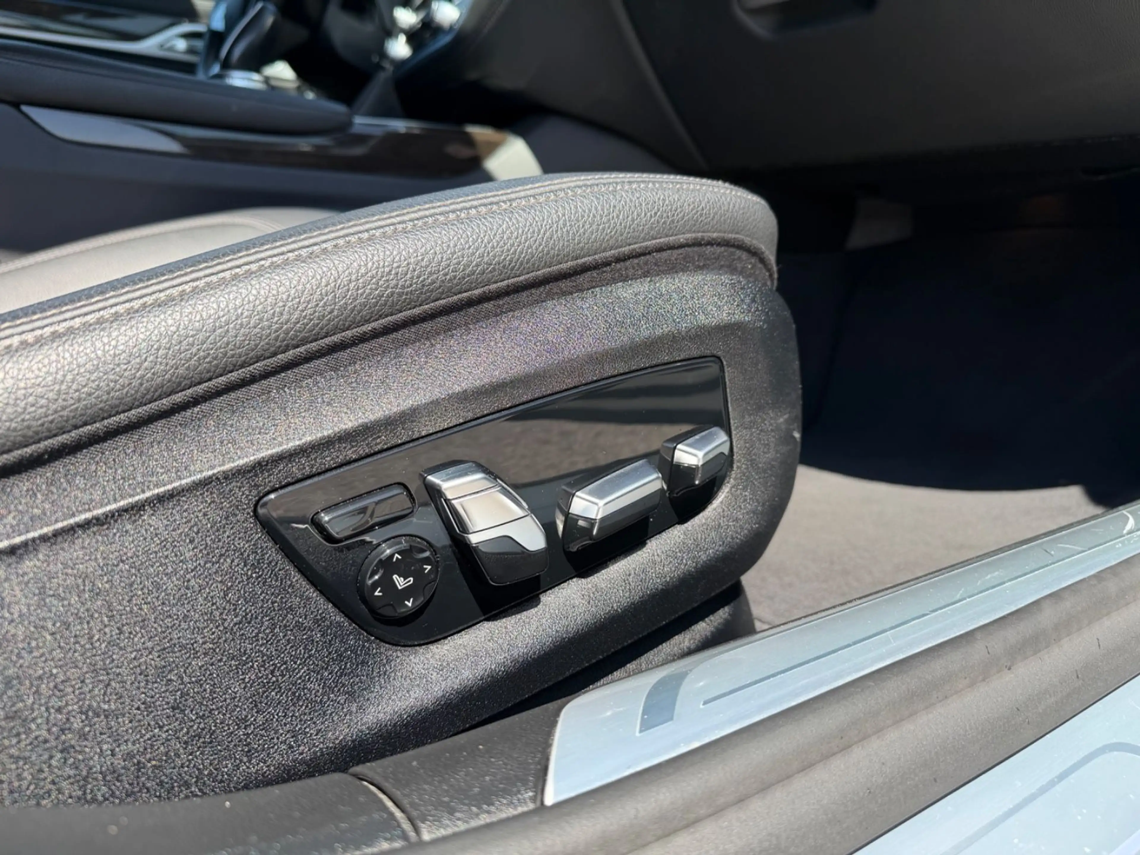 BMW 730 d xDrive Head Soft Navi Prof. Leder LED Keyle — photo 9