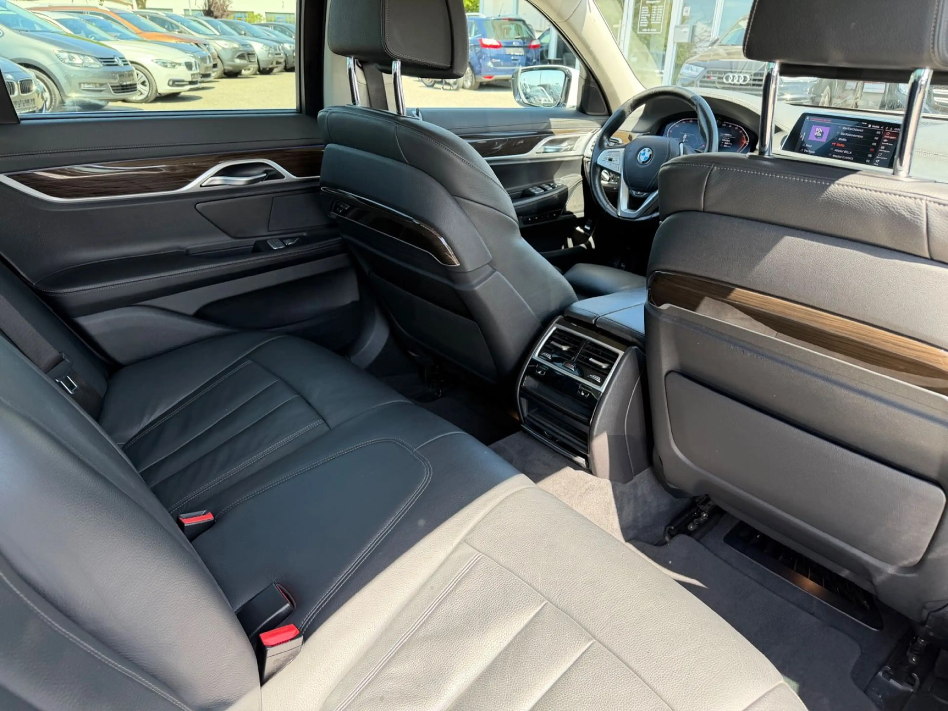 BMW 730 d xDrive Head Soft Navi Prof. Leder LED Keyle — photo 15
