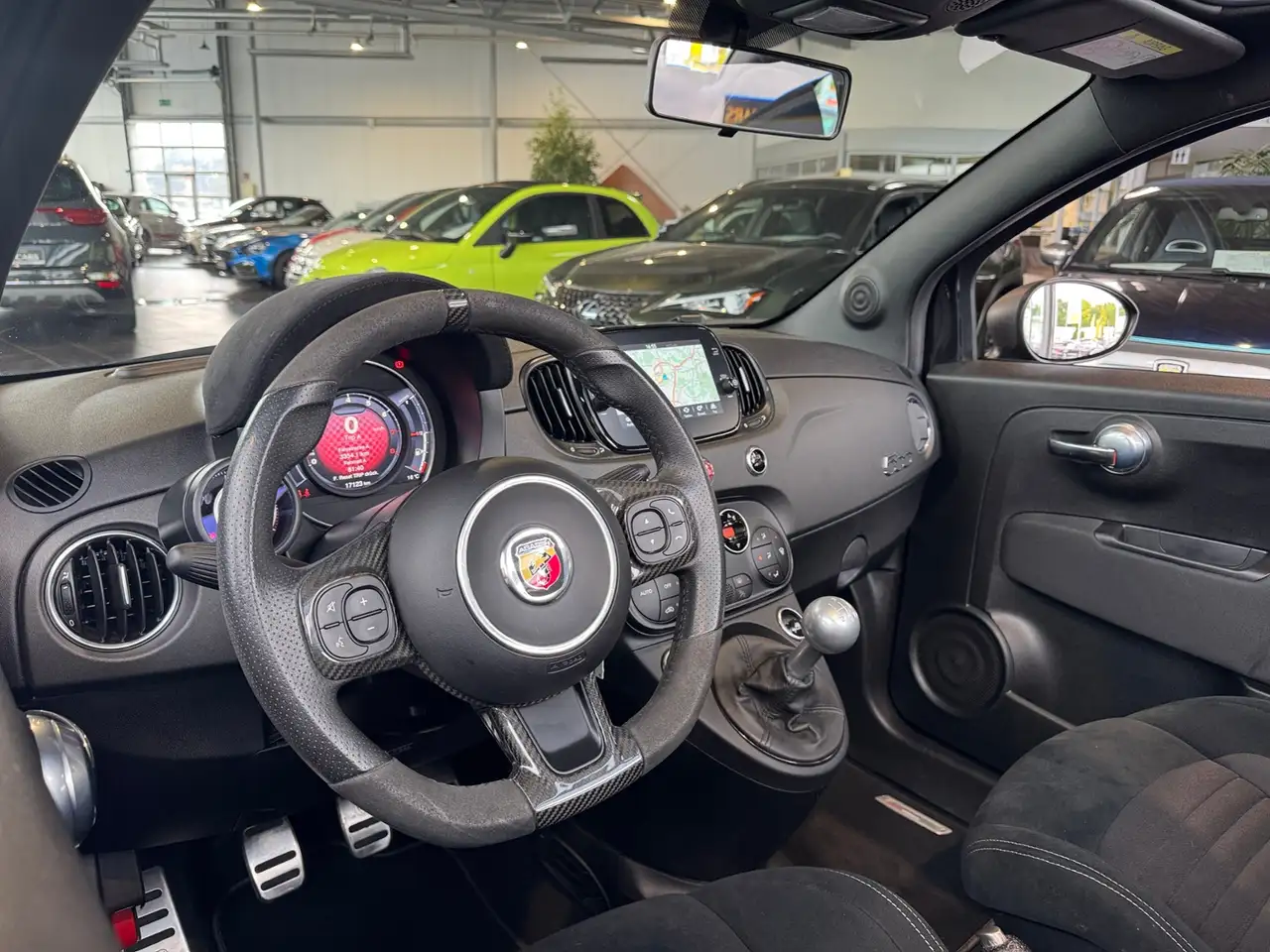 Abarth 595C 2022 — фото 11
