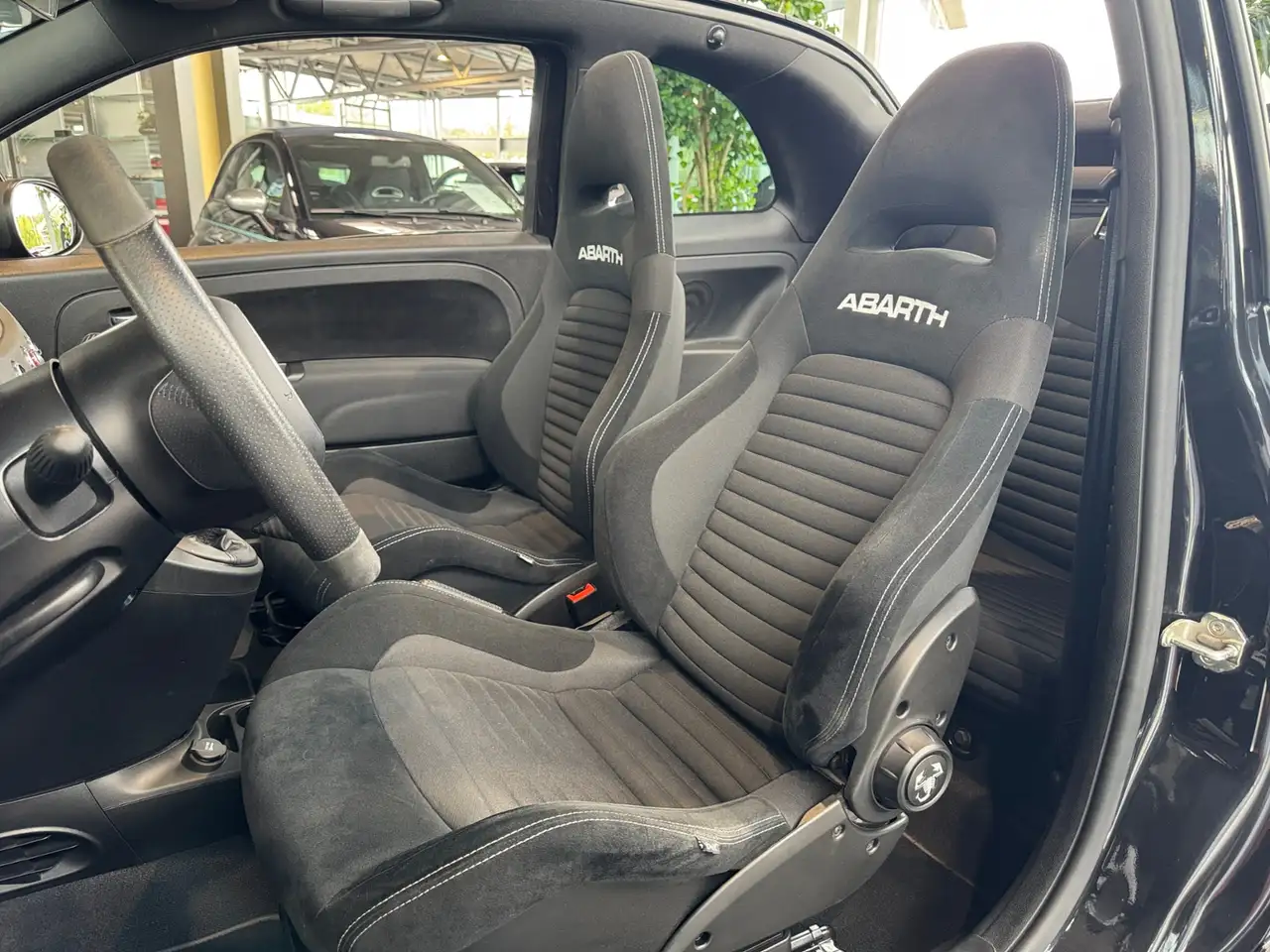 Abarth 595C 2022 — фото 10