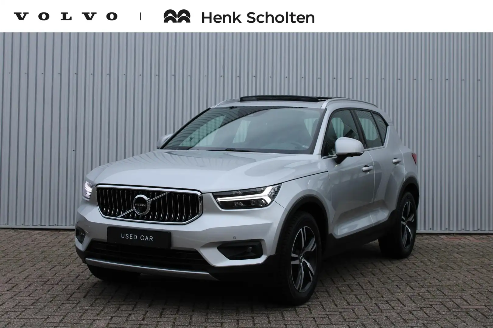 Volvo XC40 2.0 T4 Inscription | Panoramadak | Elektrisch bedi Gris - 1