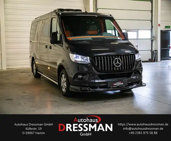 Mercedes-Benz Sprinter view 3