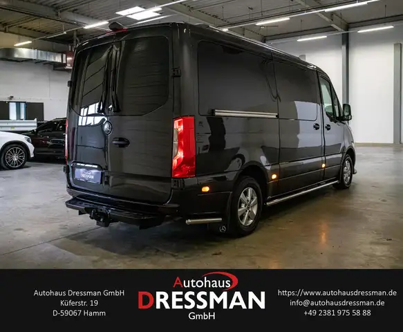 Mercedes-Benz Sprinter view 5