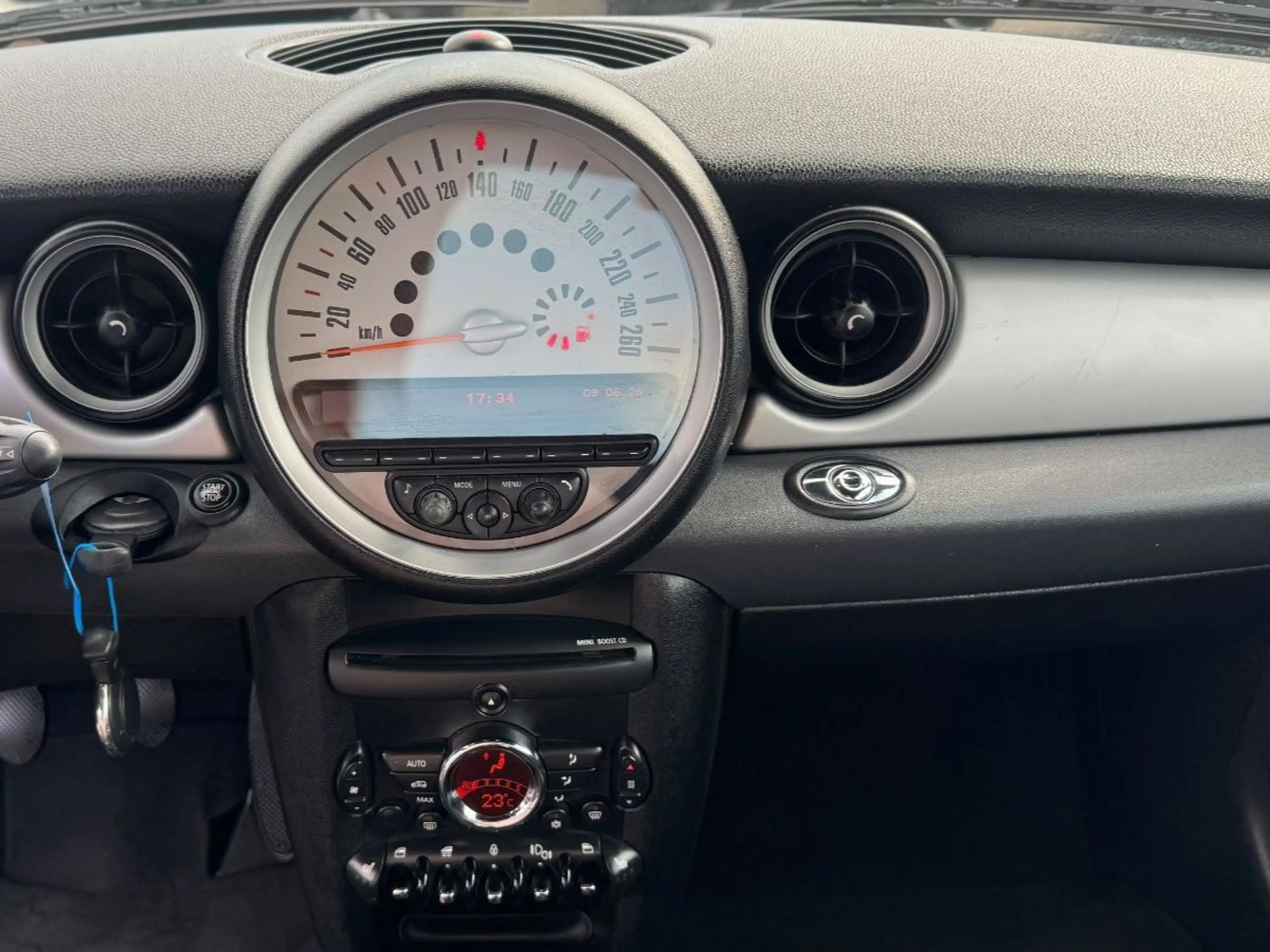 MINI One Cabrio Cooper One Cabrio | KLIMAAUTO. | PDC | SHZ — photo 10