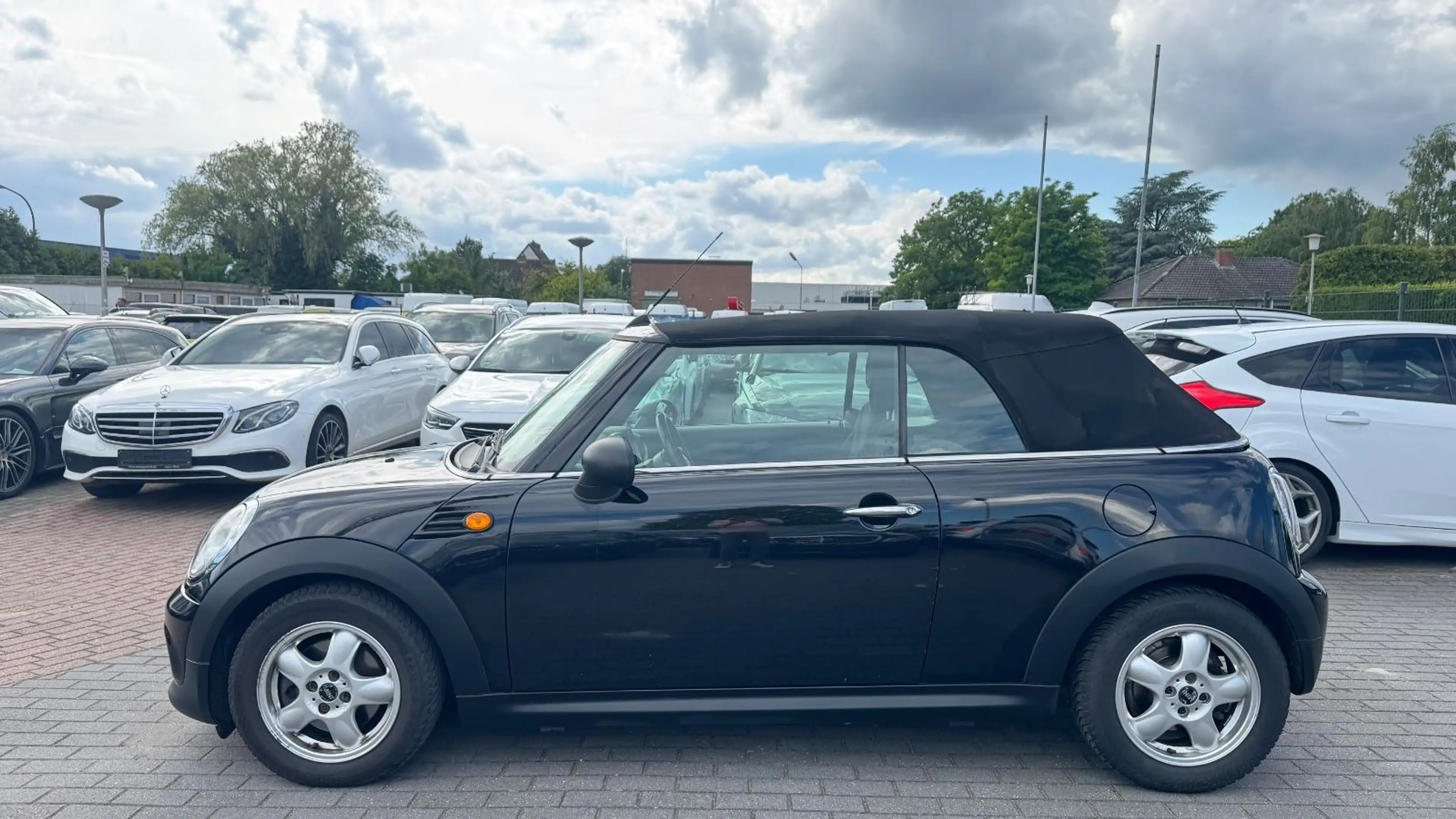 MINI One Cabrio Cooper One Cabrio | KLIMAAUTO. | PDC | SHZ — photo 5