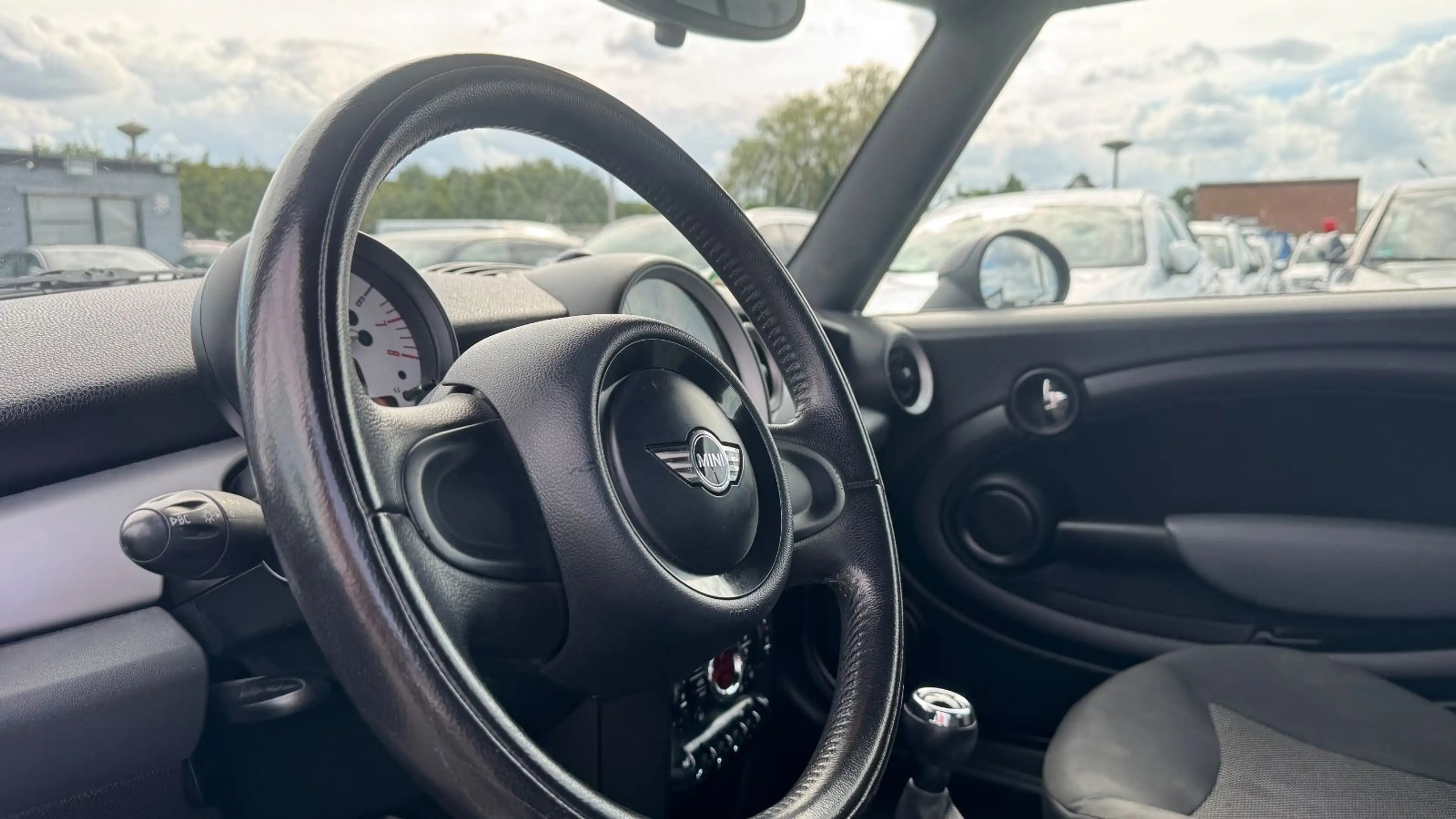 MINI One Cabrio Cooper One Cabrio | KLIMAAUTO. | PDC | SHZ — photo 9