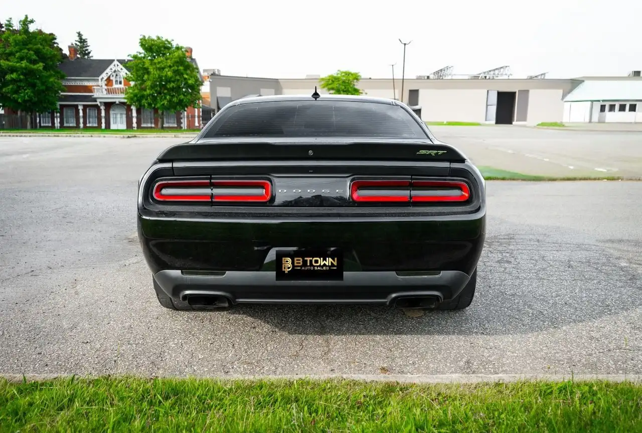 Dodge Challenger photo Dodge Challenger