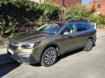 Outback 2.5i Premium Crossover 4WD SIA (USA)