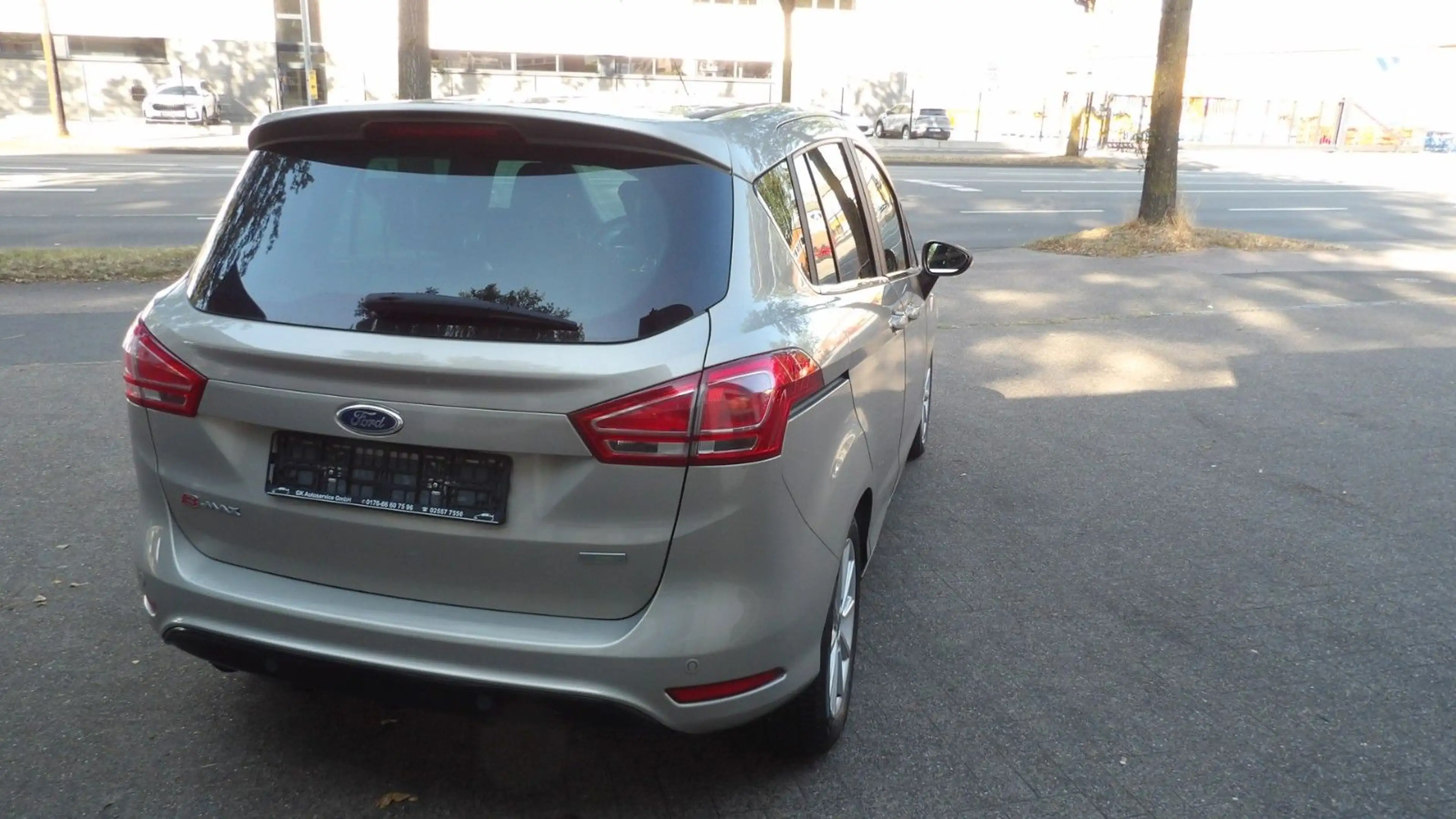 Ford B-Max B-MAX Titanium — photo 5