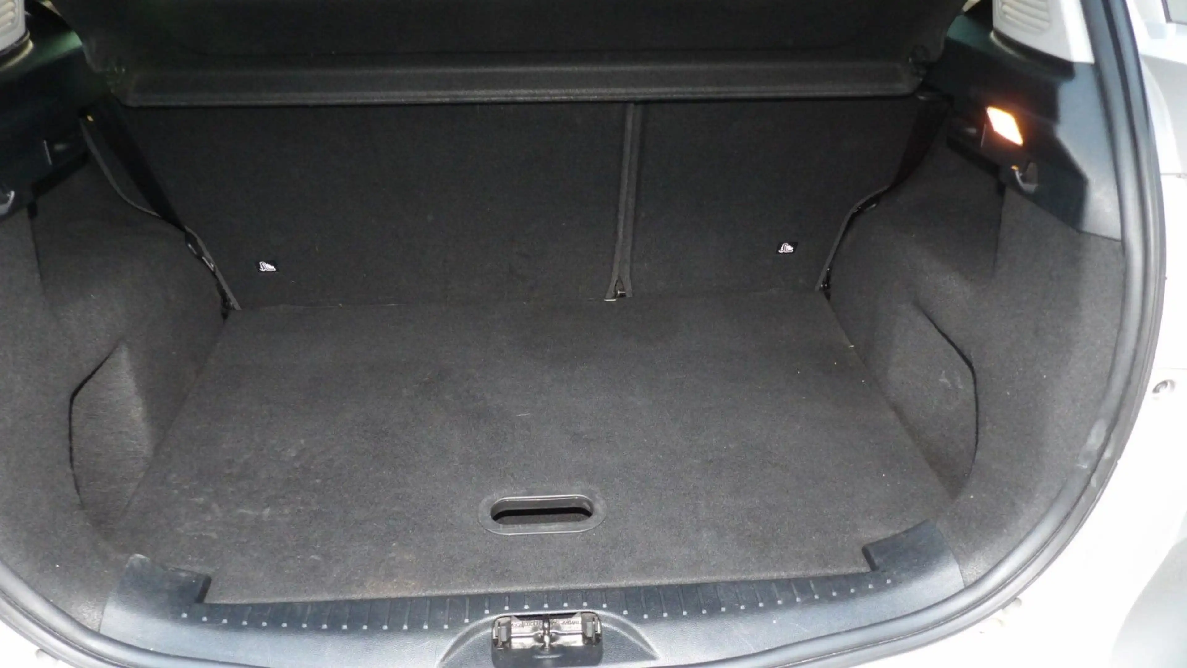 Ford B-Max B-MAX Titanium — photo 13