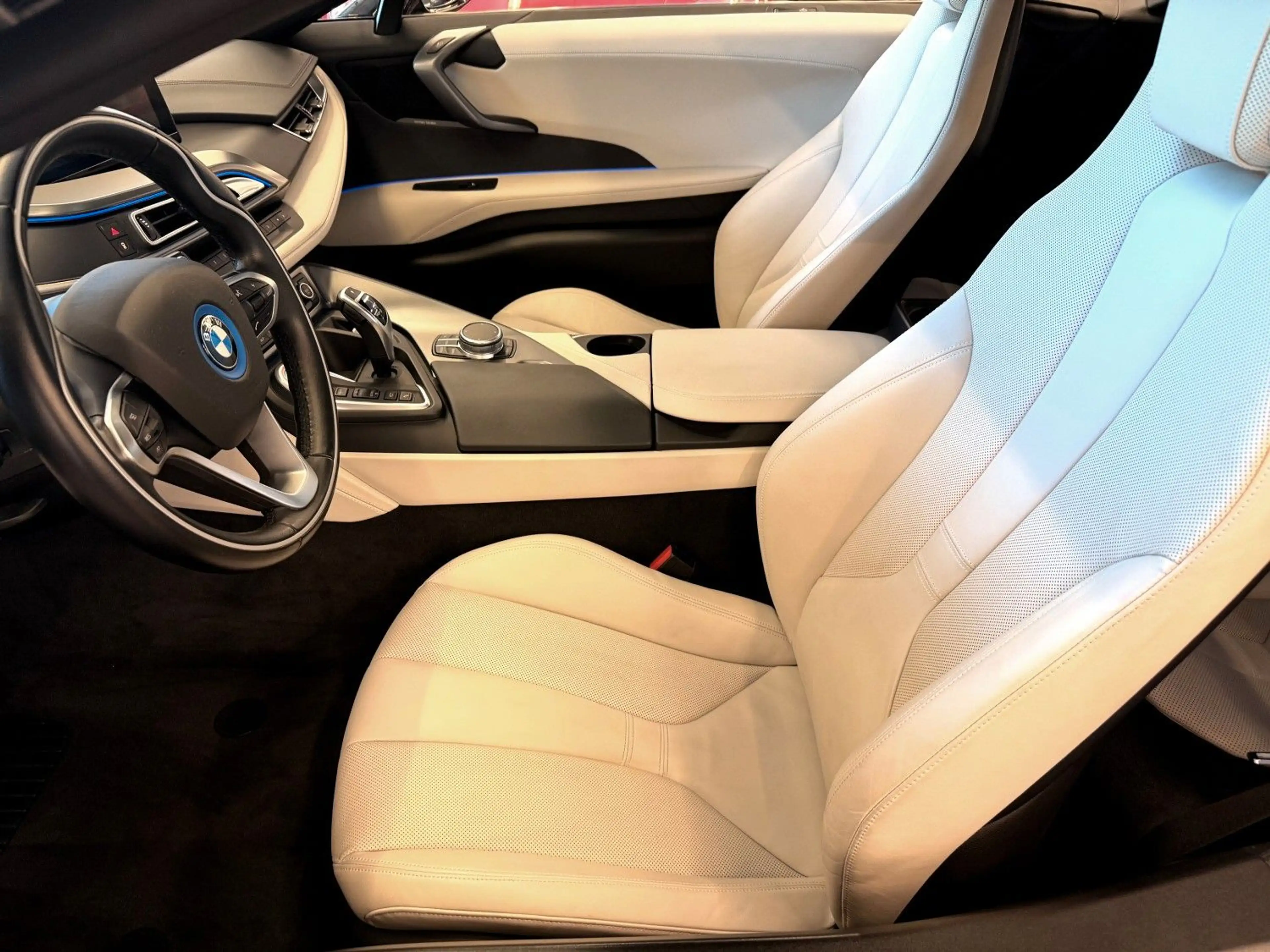 BMW i8 Coupe R Kam Design Carpo LED Brillant Lack — photo 12