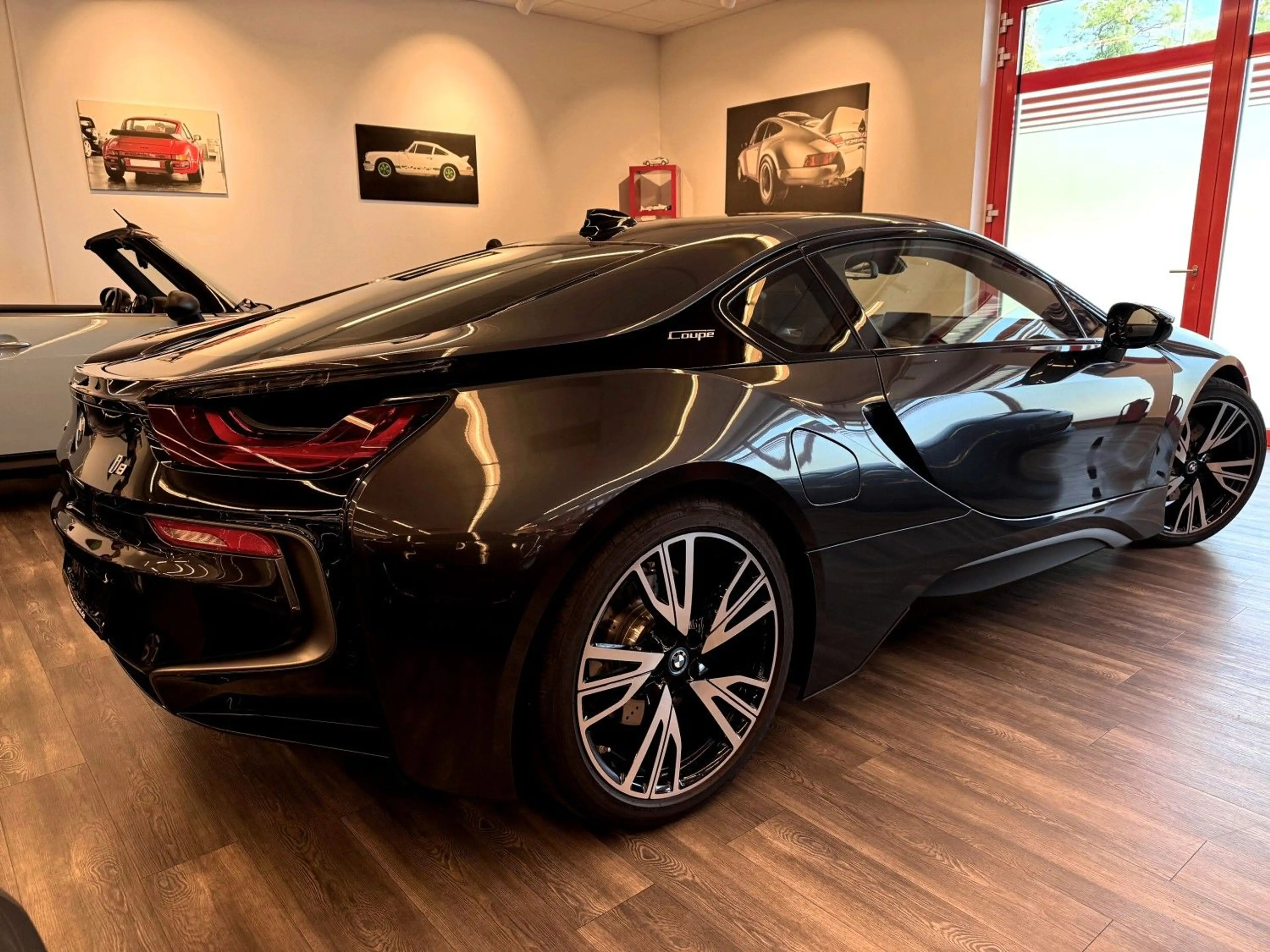 BMW i8 Coupe R Kam Design Carpo LED Brillant Lack — photo 5