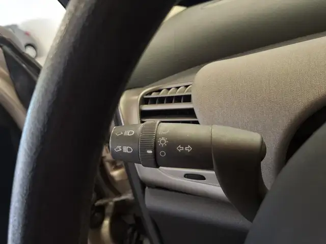Lancia Ypsilon view 11