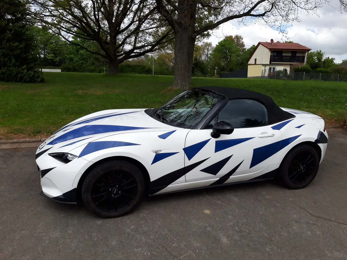 Mazda MX-5 MX-5 SKYACTIV-G 131 Sports-Line Weiß - 2