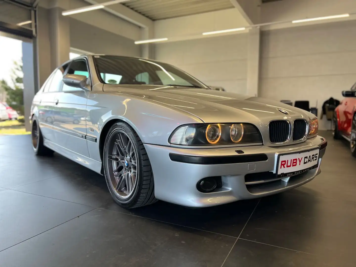 BMW 528 5er-Reihe E39 M Sportpaket Silber - 2