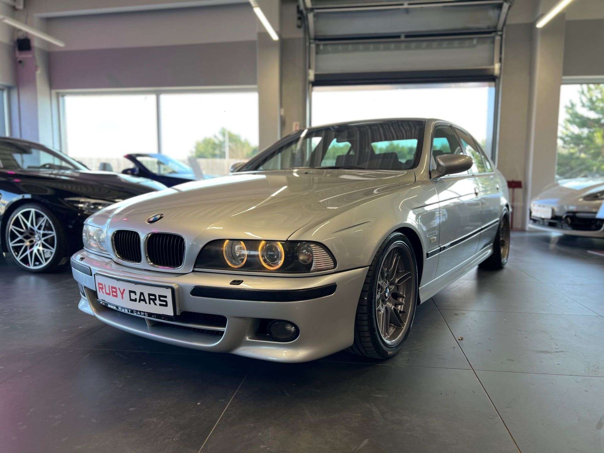 BMW 528