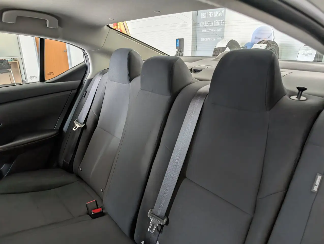 Nissan Sentra снимка Nissan Sentra