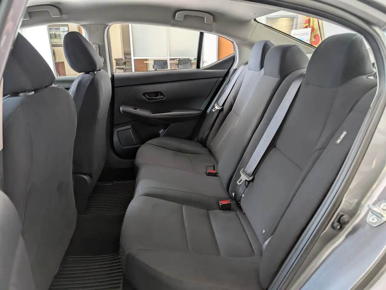 Nissan Sentra снимка Nissan Sentra