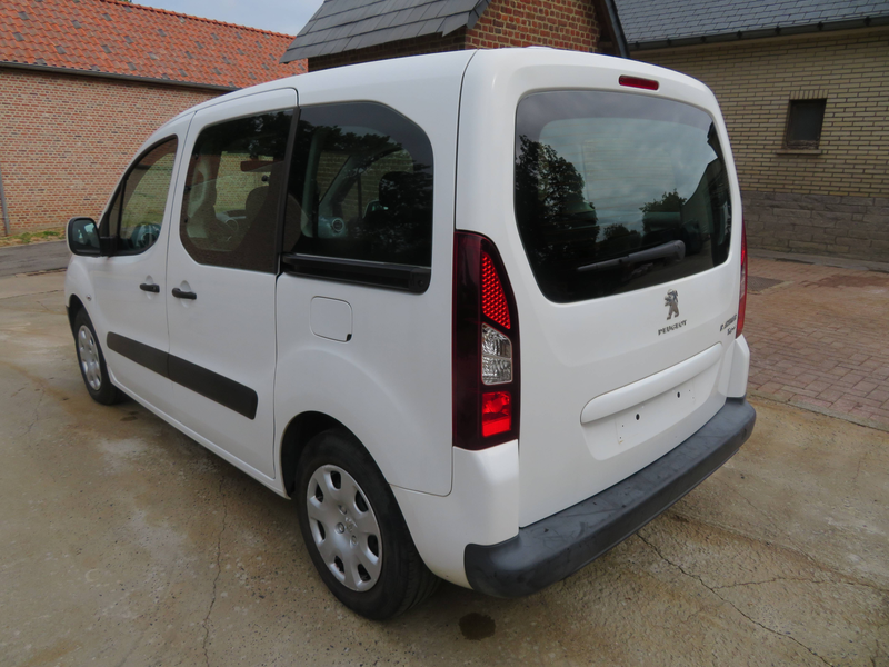 Peugeot Partner 1.6 benzine - Dubbel schuifdeur — photo 5