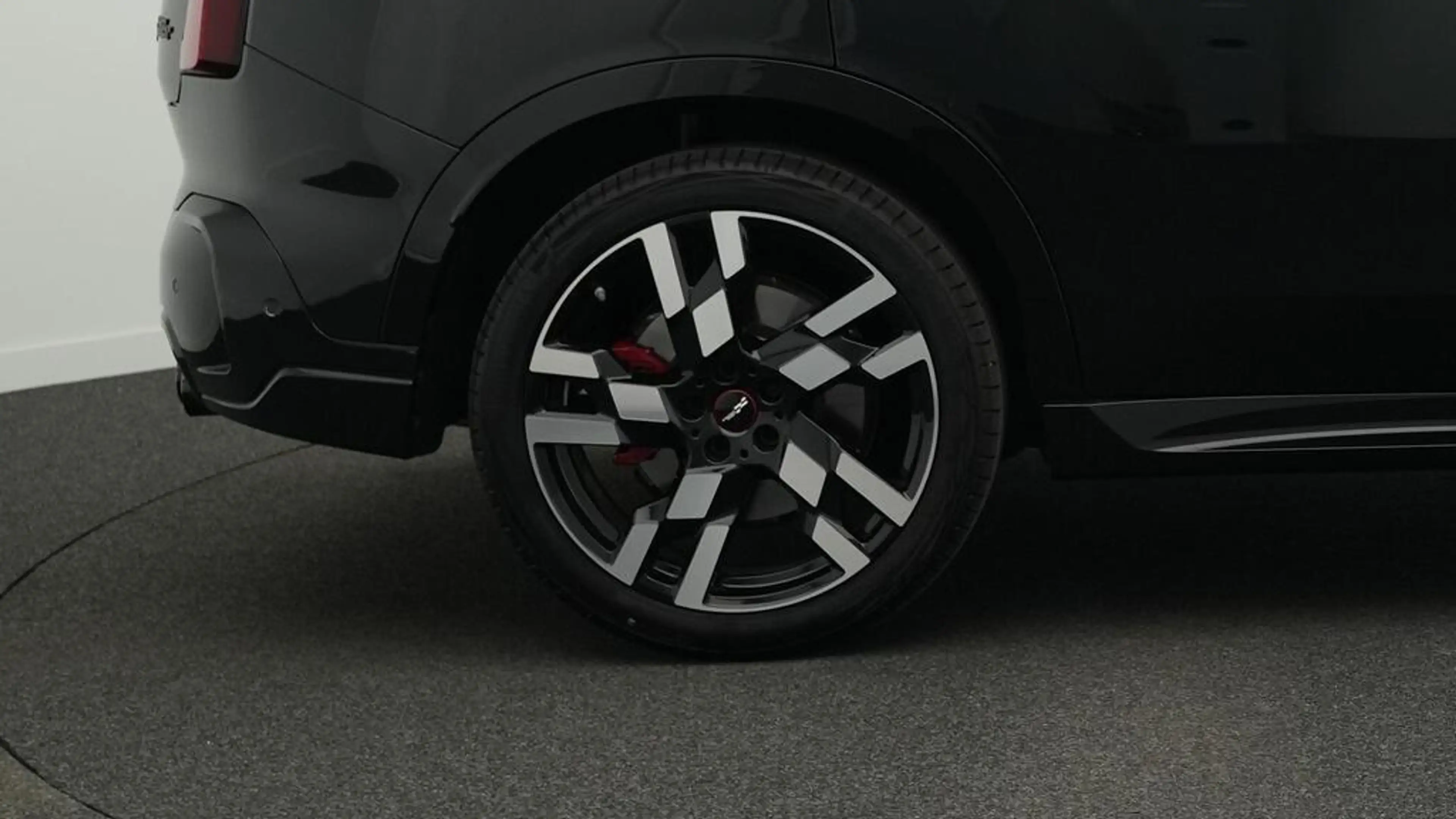 MINI JCW Countryman All4 John Cooper Works Trim — photo 12