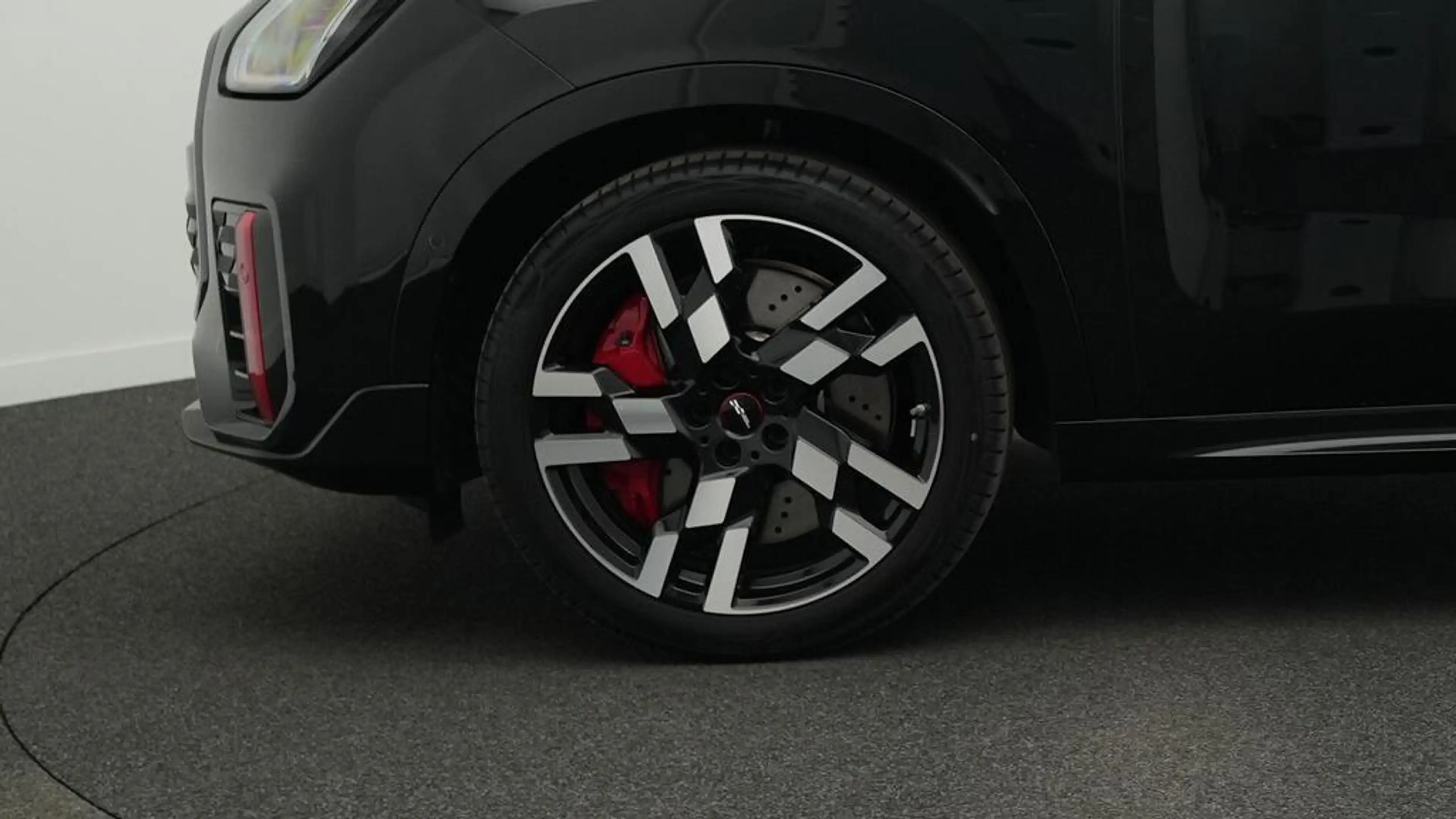 MINI JCW Countryman All4 John Cooper Works Trim — photo 9