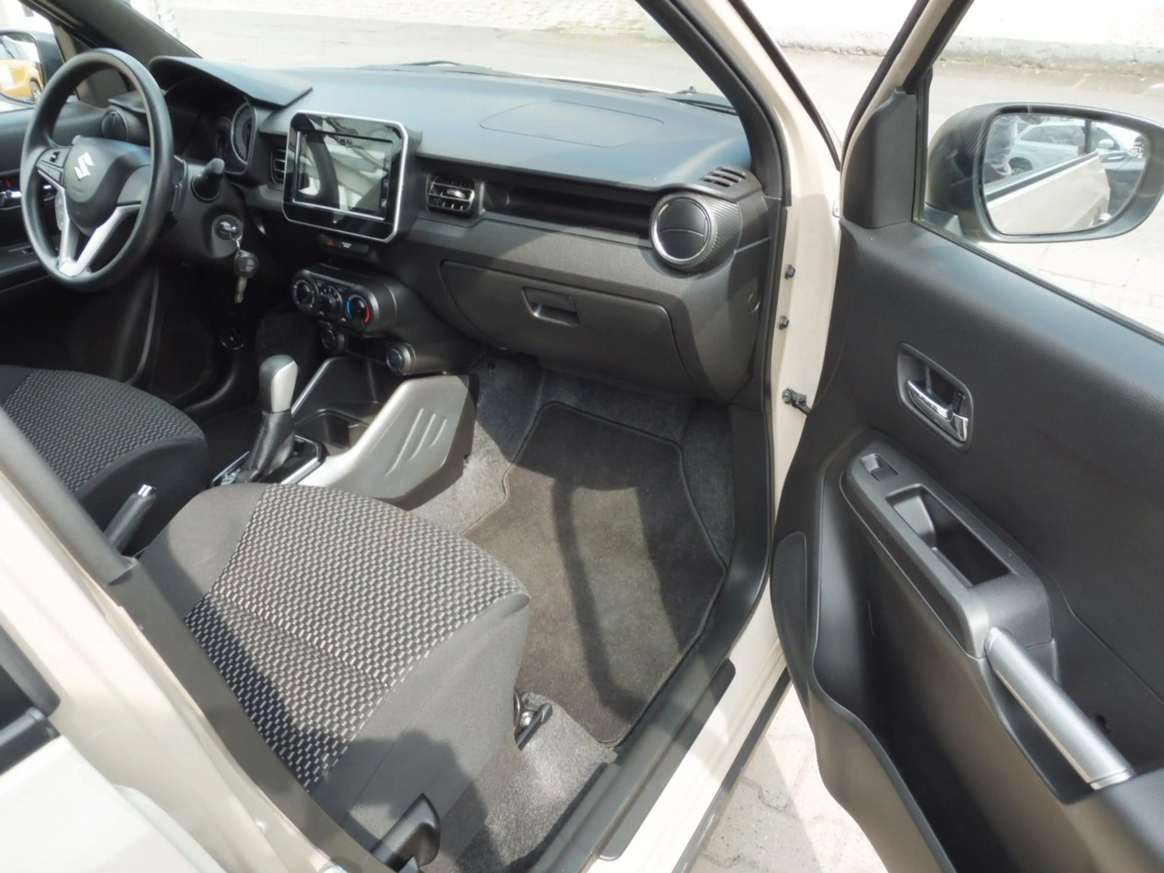 Suzuki Ignis Comfort — photo 20