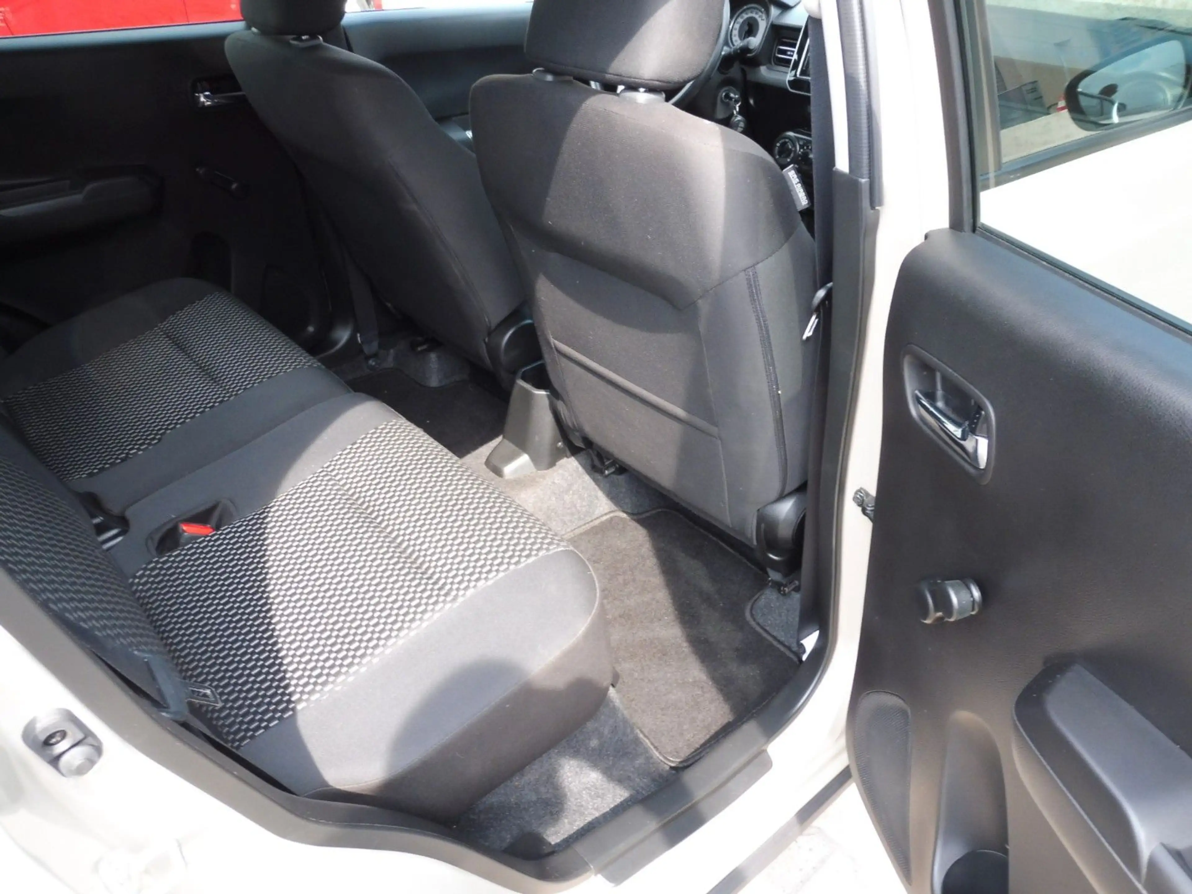 Suzuki Ignis Comfort — photo 19