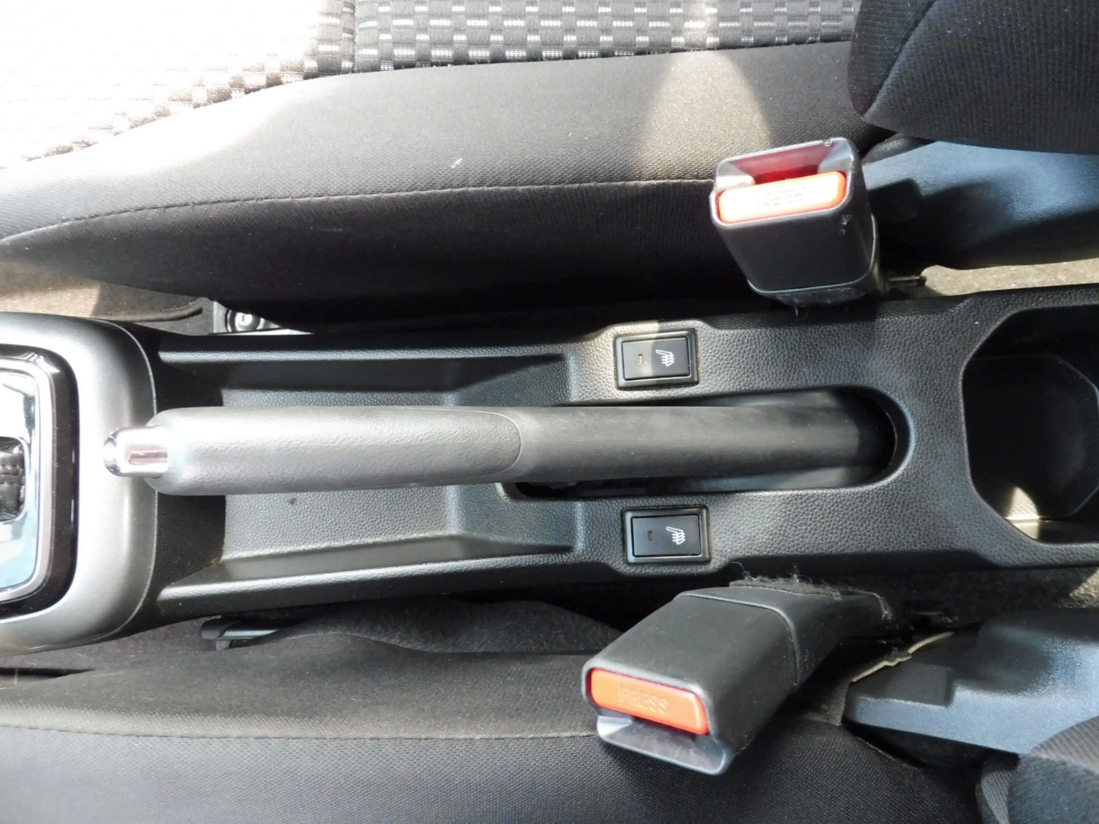 Suzuki Ignis Comfort — photo 16