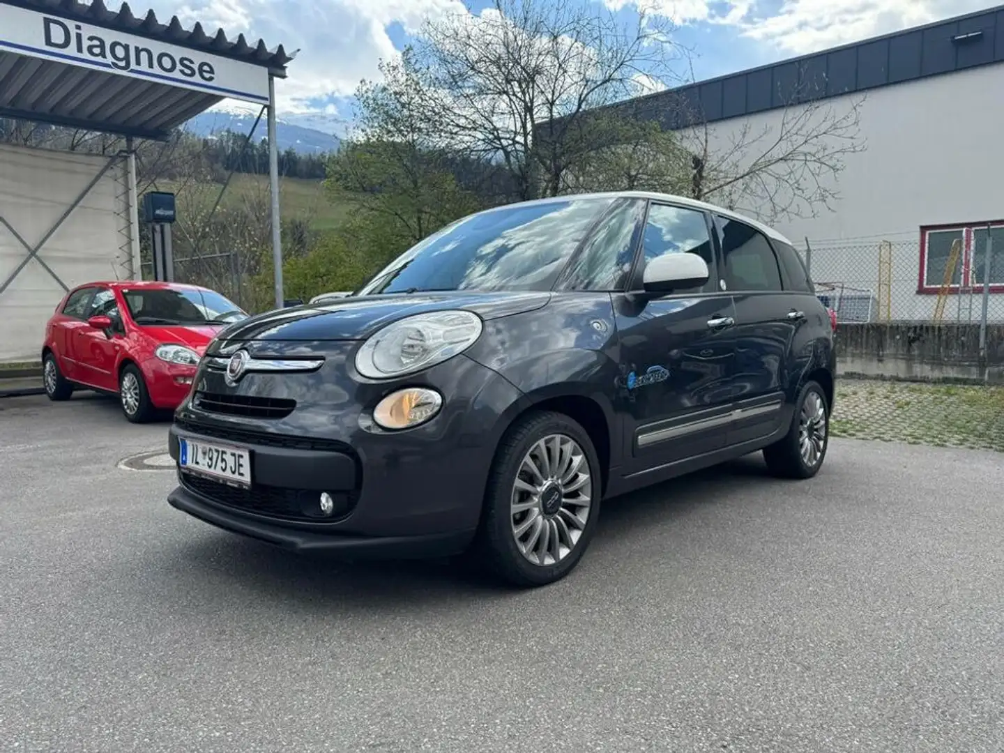 Fiat 500L Living 1,3 MultiJet II 95 Start&Stop Lounge Grau - 2