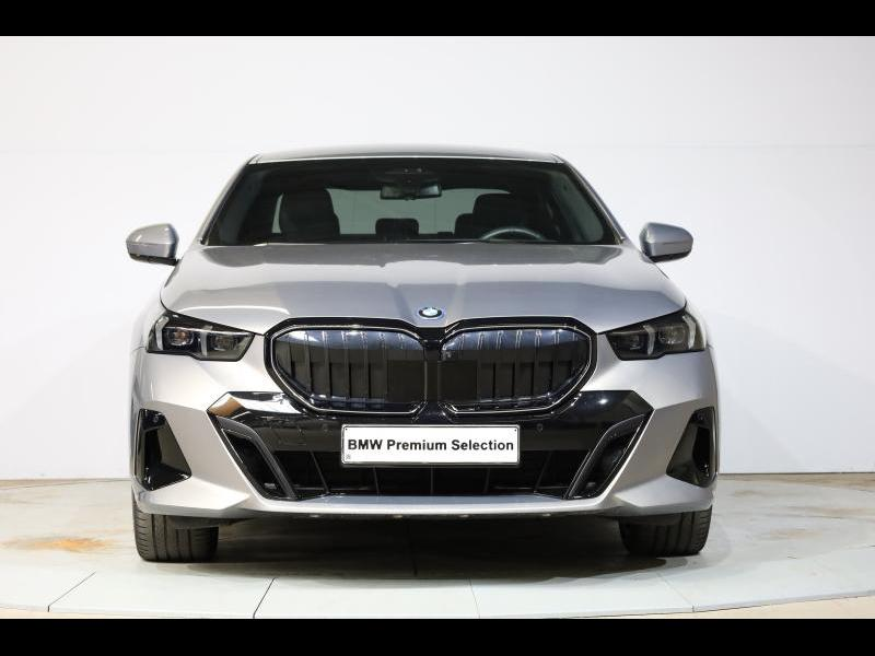 BMW 550 e xDrive Berline Kit M Sport — photo 2