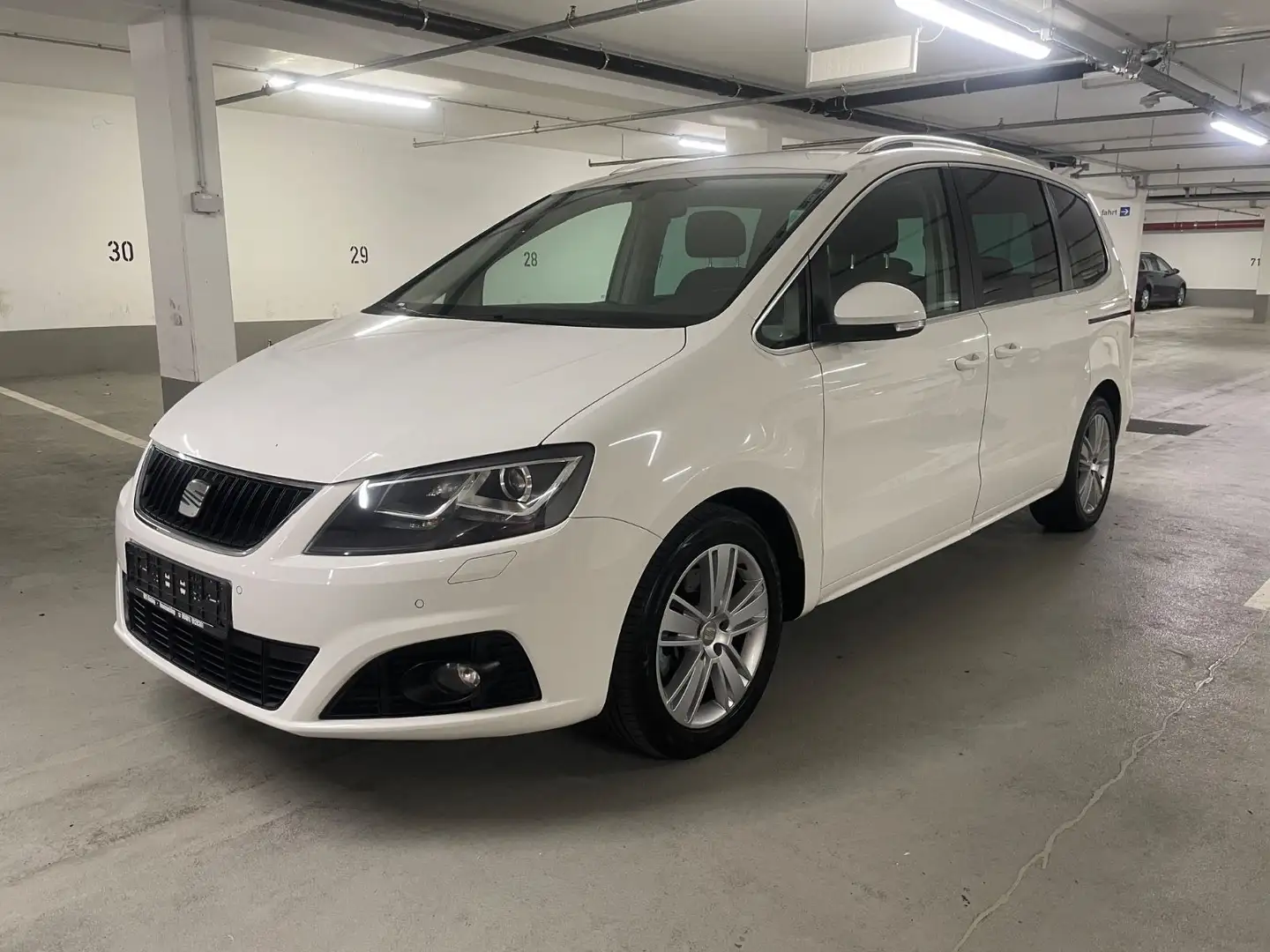 SEAT Alhambra Style Weiß - 1