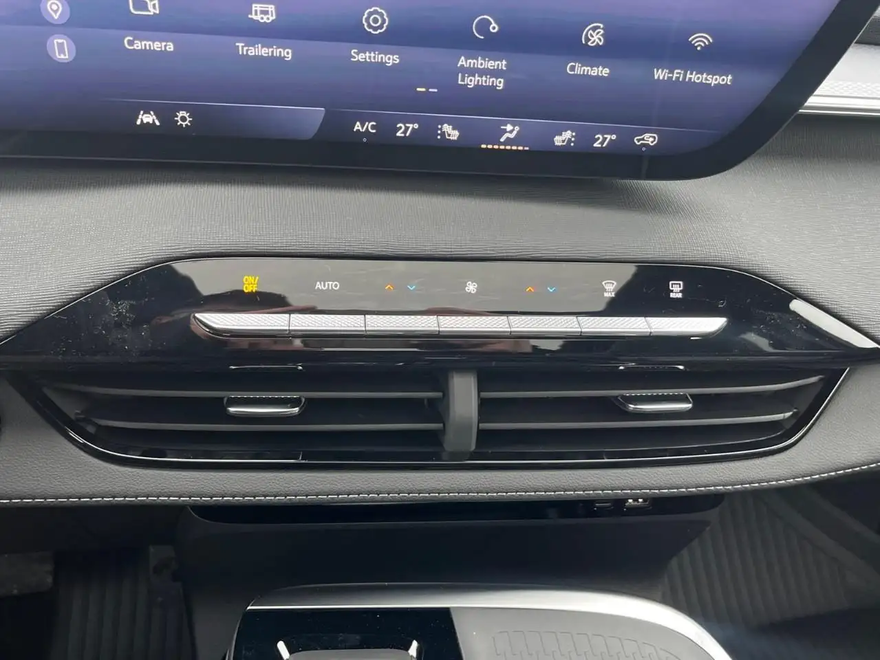 Buick Enclave снимка Buick Enclave