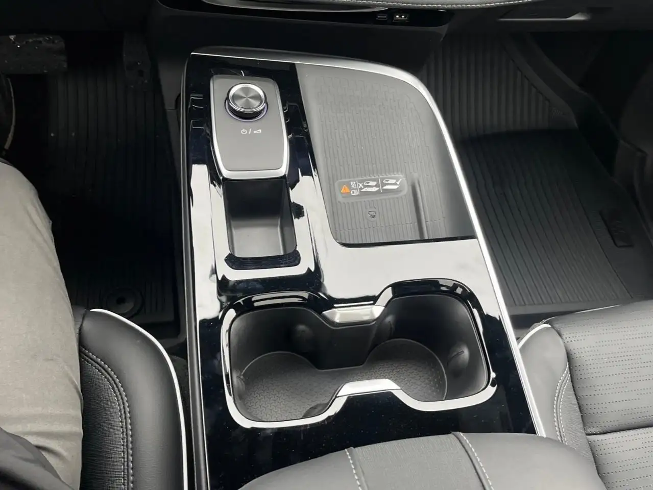 Buick Enclave снимка Buick Enclave