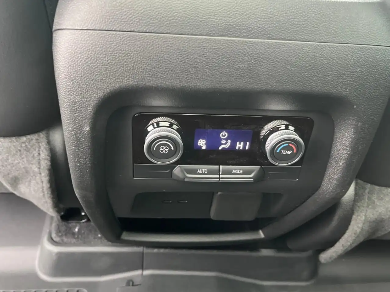 Buick Enclave снимка Buick Enclave