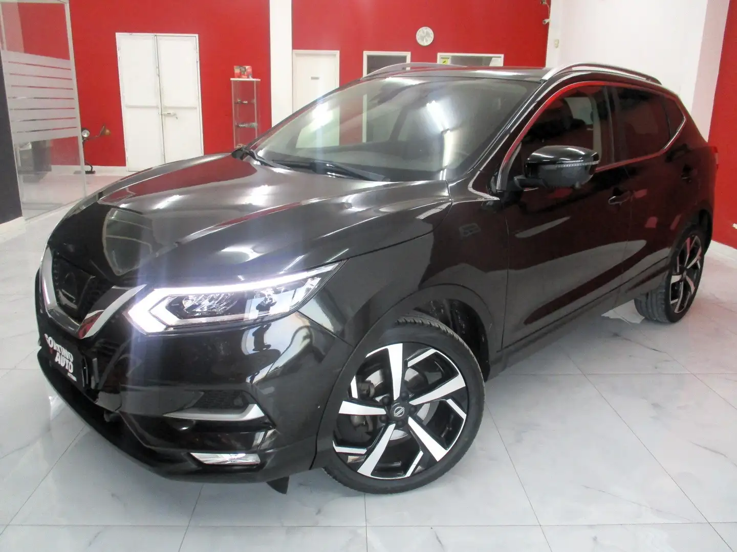 Nissan Qashqai 1.6 dci Tekna+ 2wd 130cv 10/2017 KM74000 FULL Noir - 1